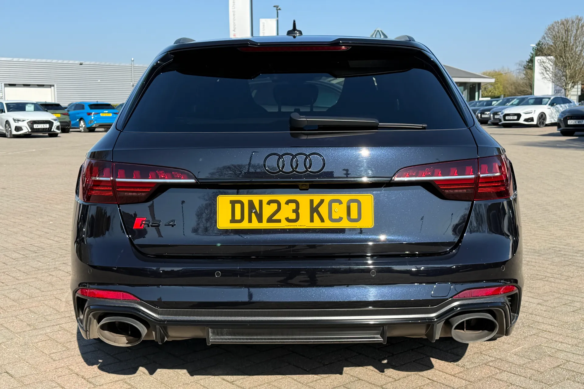 Audi RS4 thumbnail image number 33