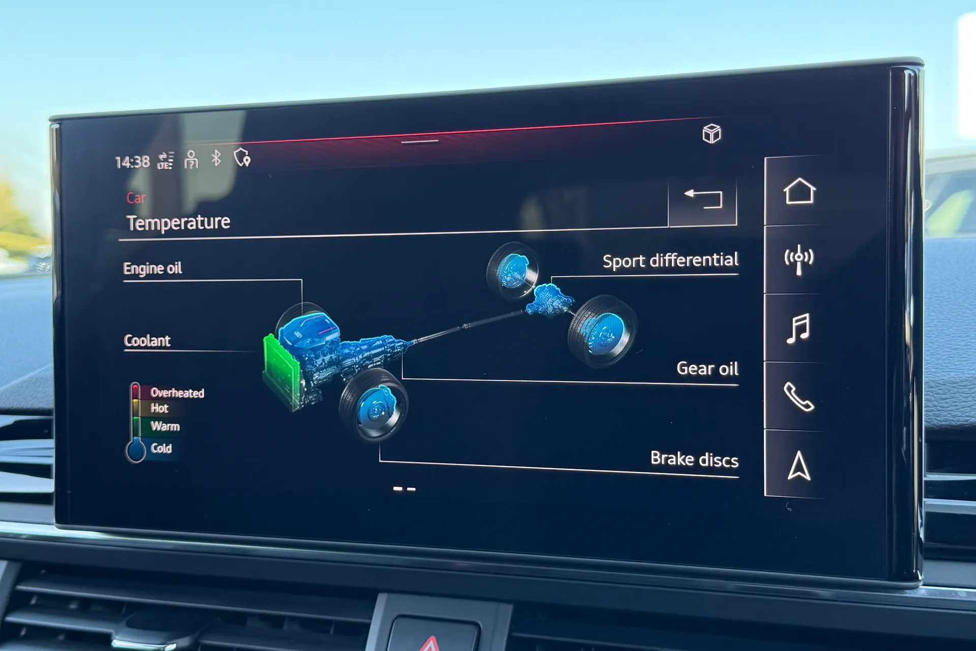 Audi RS4 thumbnail image number 12