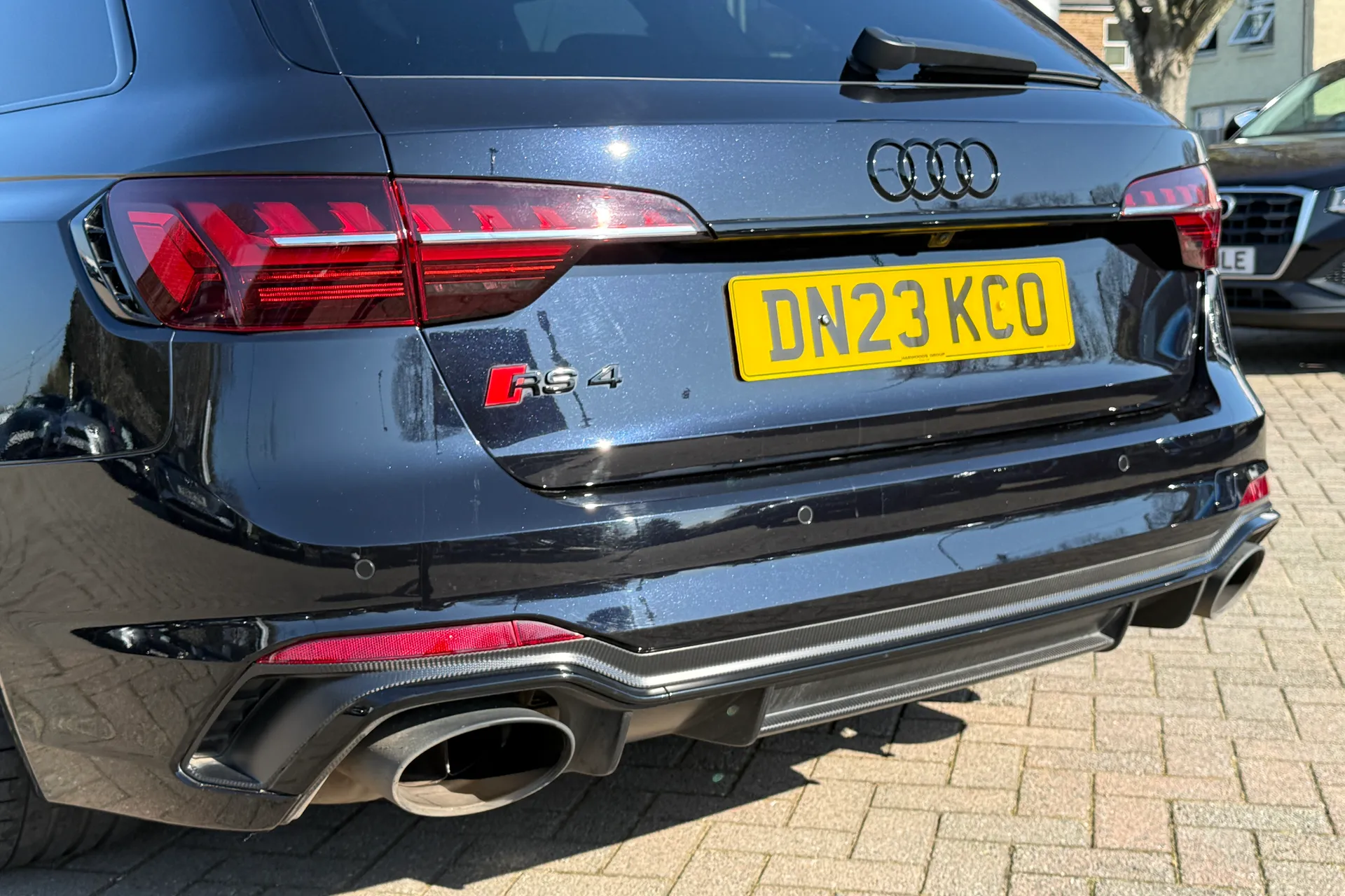 Audi RS4 thumbnail image number 52