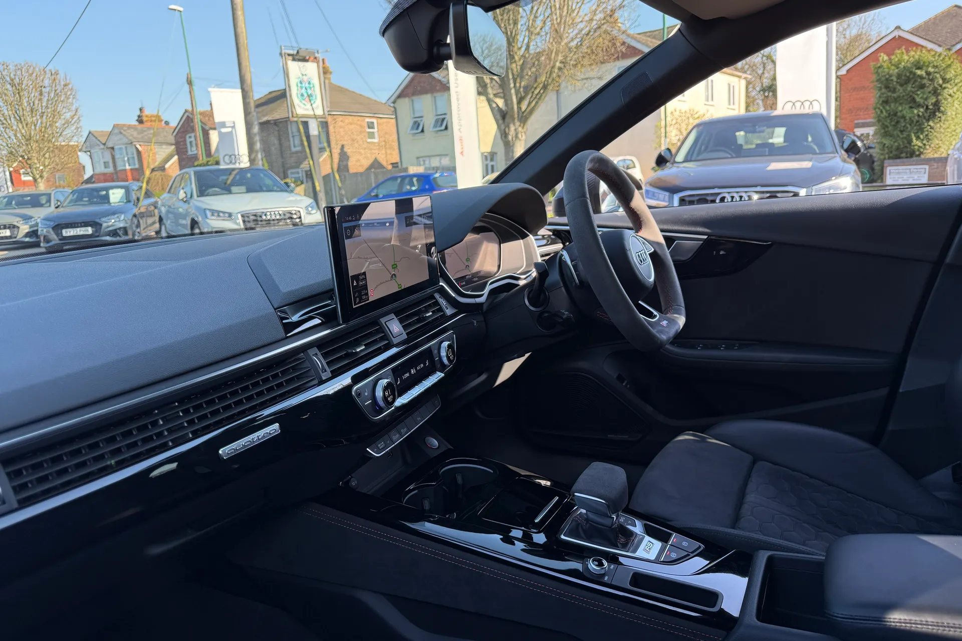 Audi RS4 thumbnail image number 29