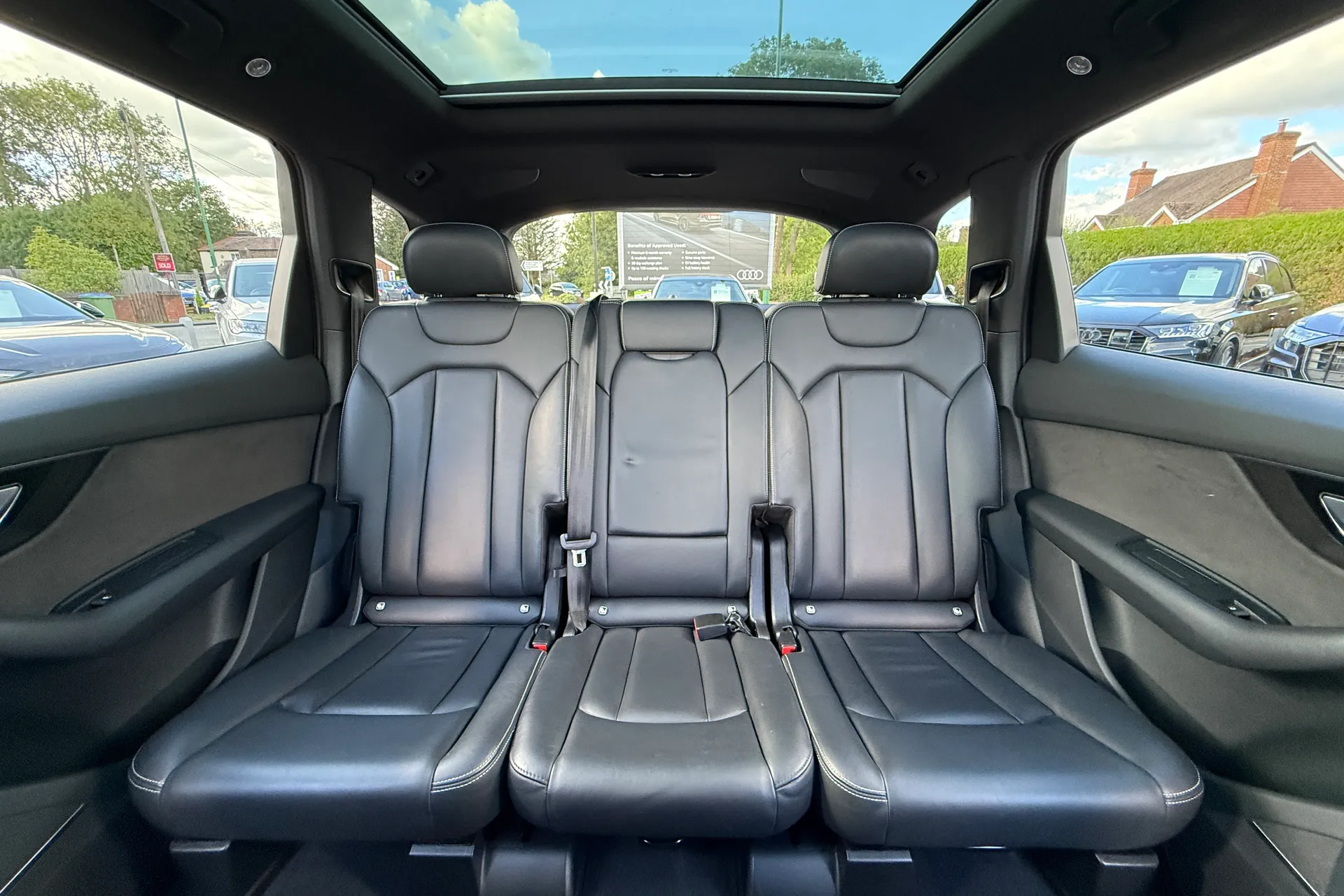 Audi Q7 thumbnail image number 8