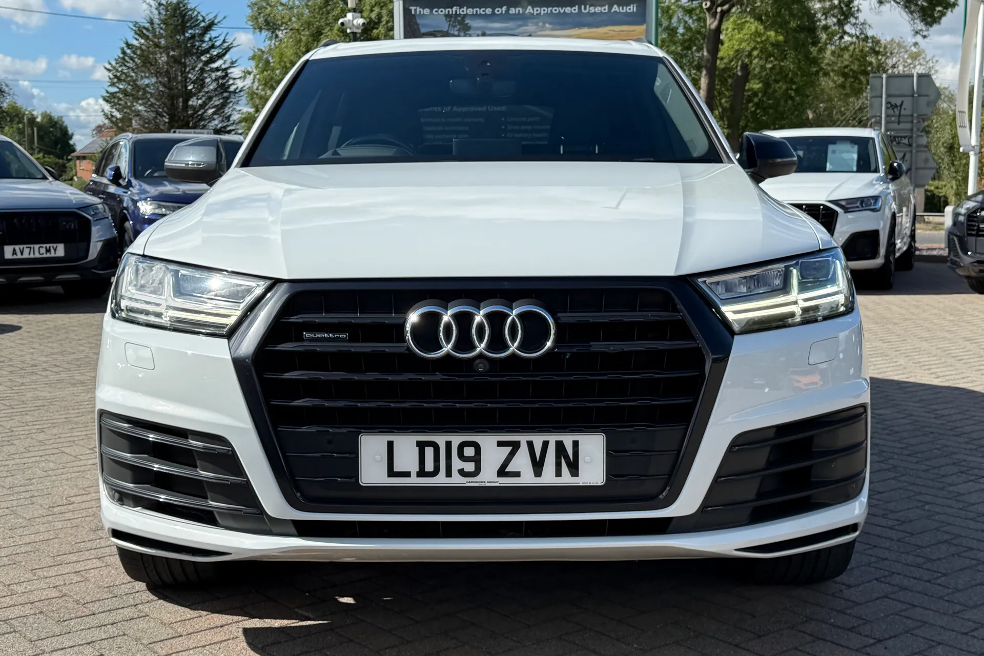 Audi Q7 thumbnail image number 29