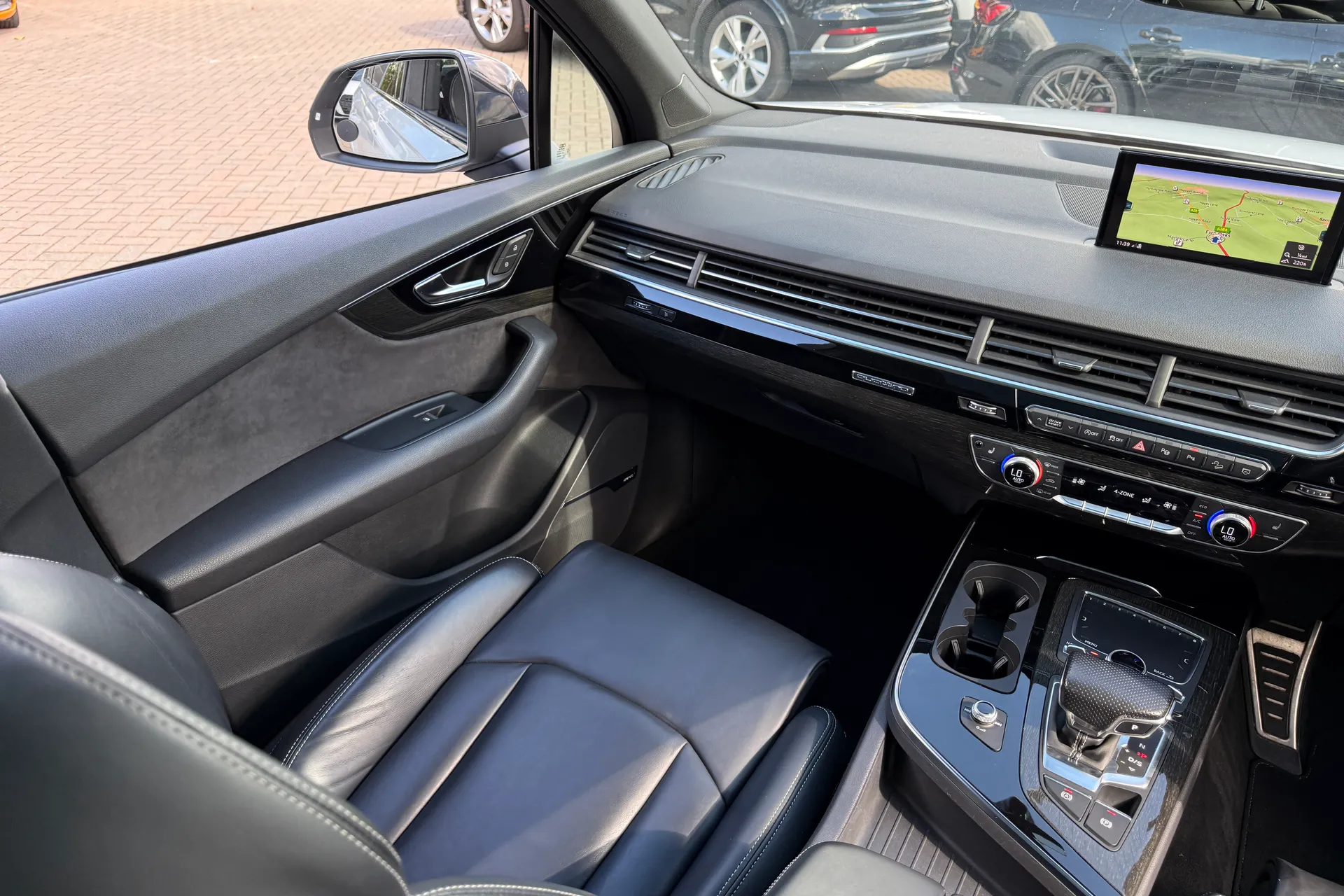 Audi Q7 thumbnail image number 46
