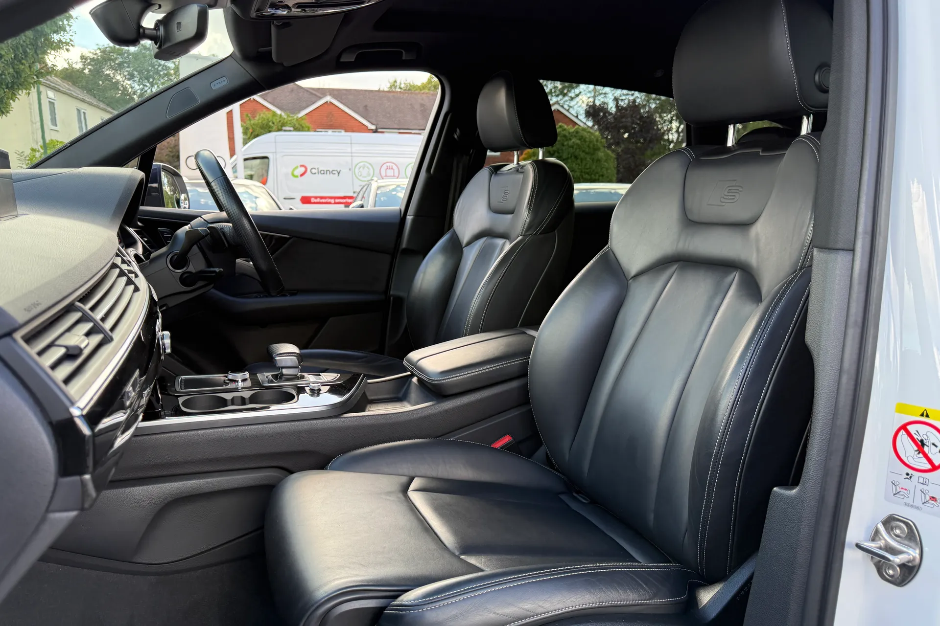 Audi Q7 thumbnail image number 34