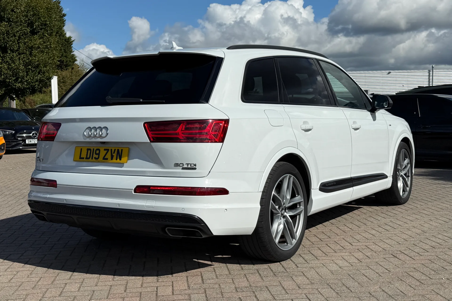 Audi Q7 thumbnail image number 39