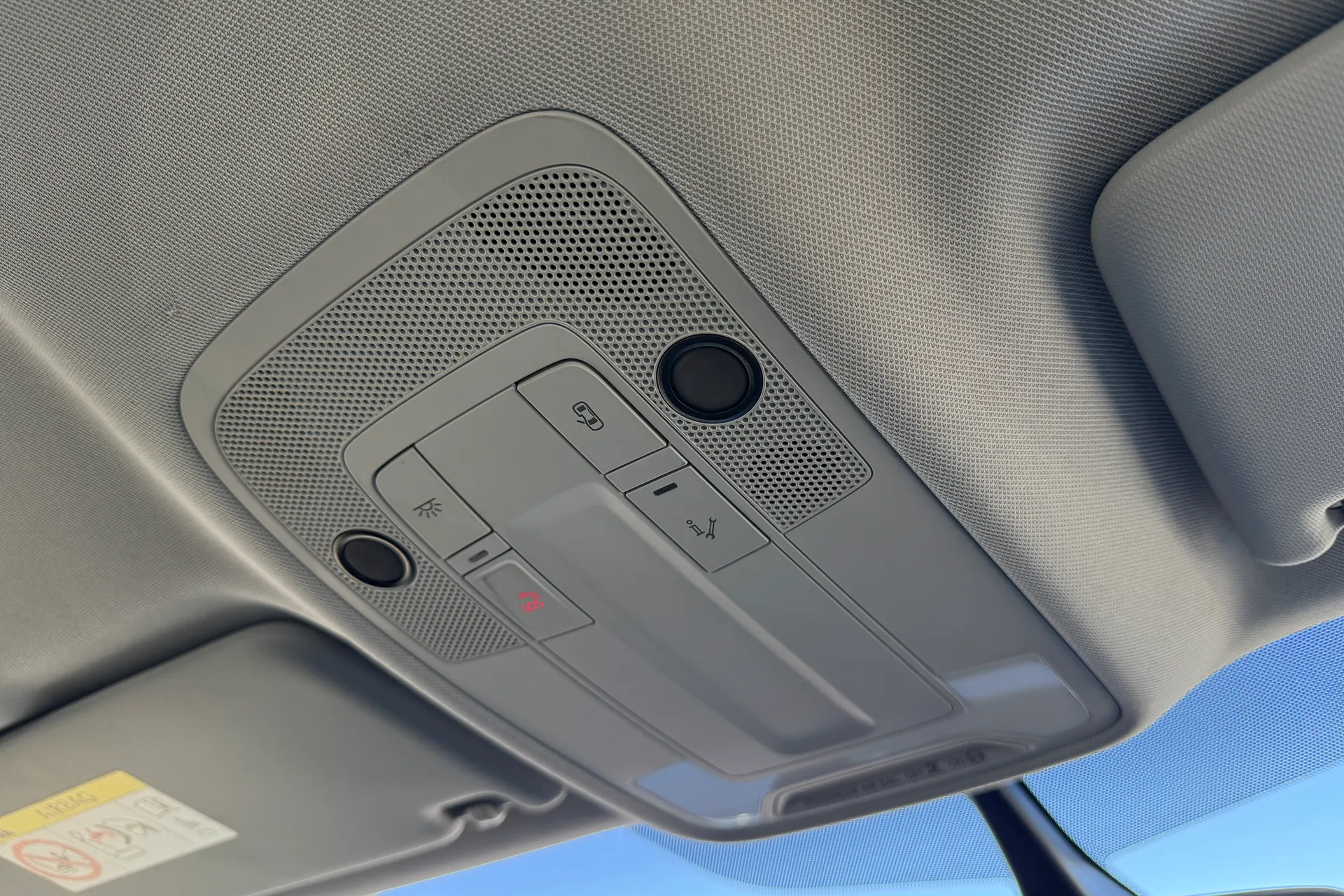 Audi Q2 thumbnail image number 14