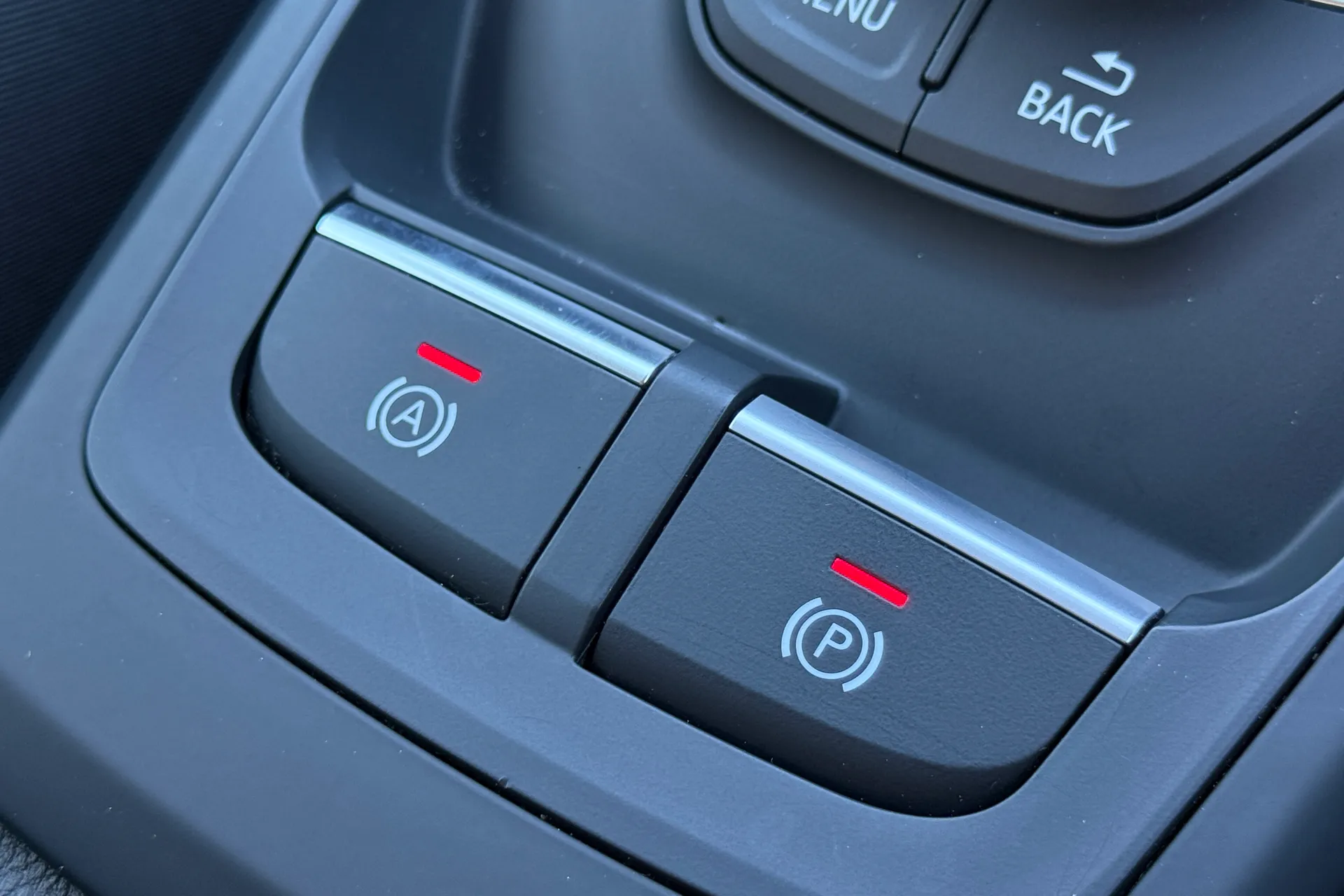 Audi Q2 thumbnail image number 35