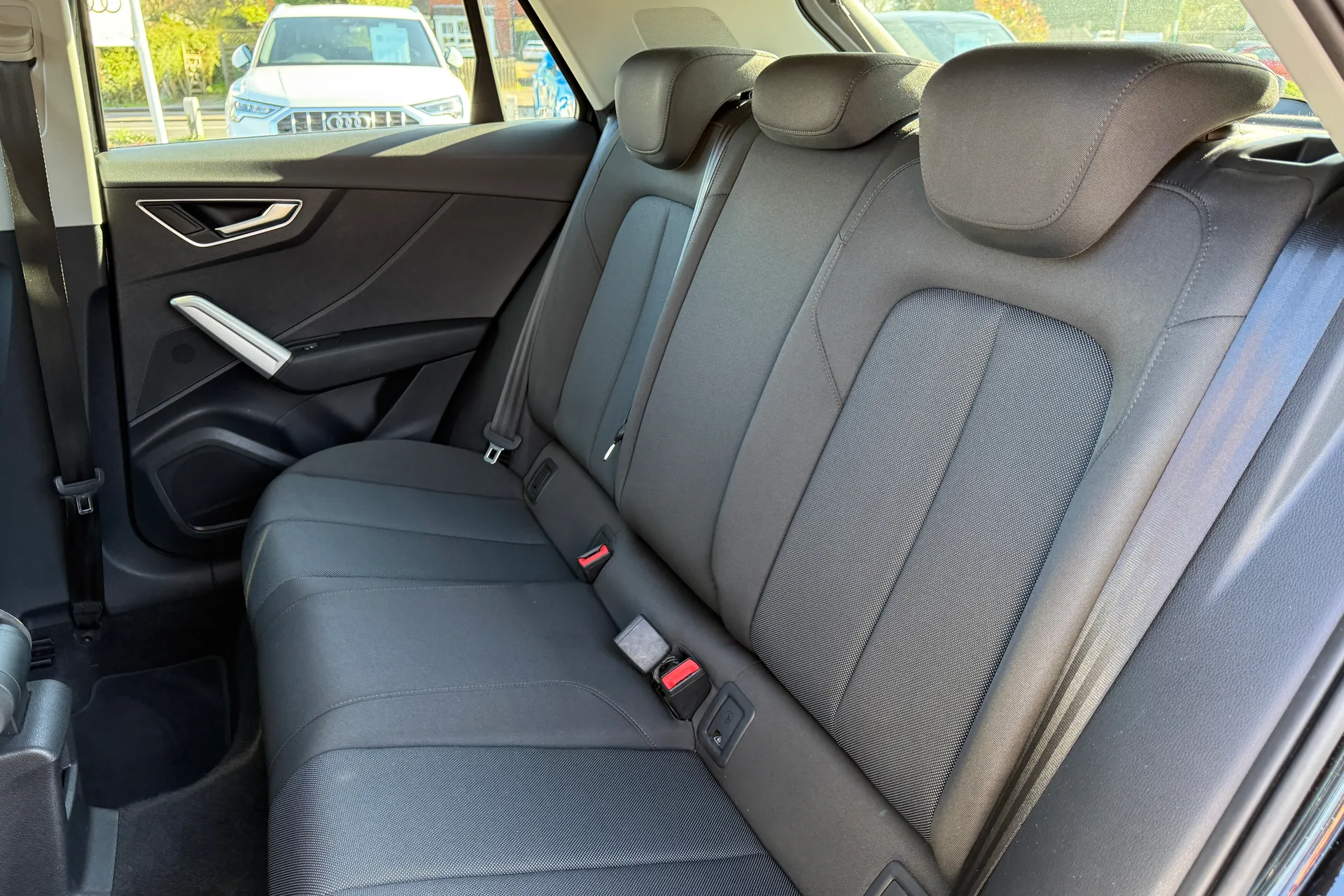 Audi Q2 thumbnail image number 37