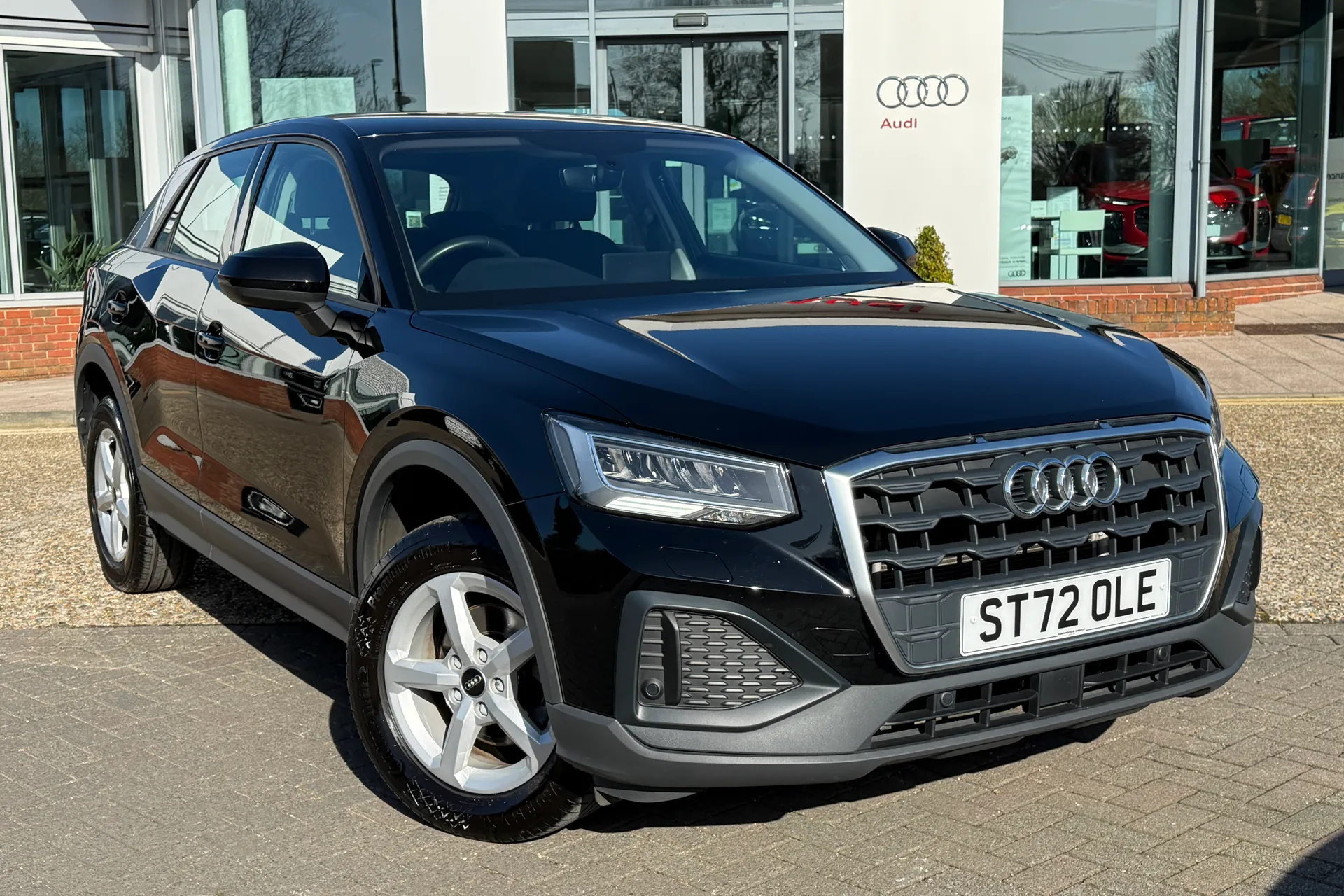 Audi Q2 thumbnail image number 18