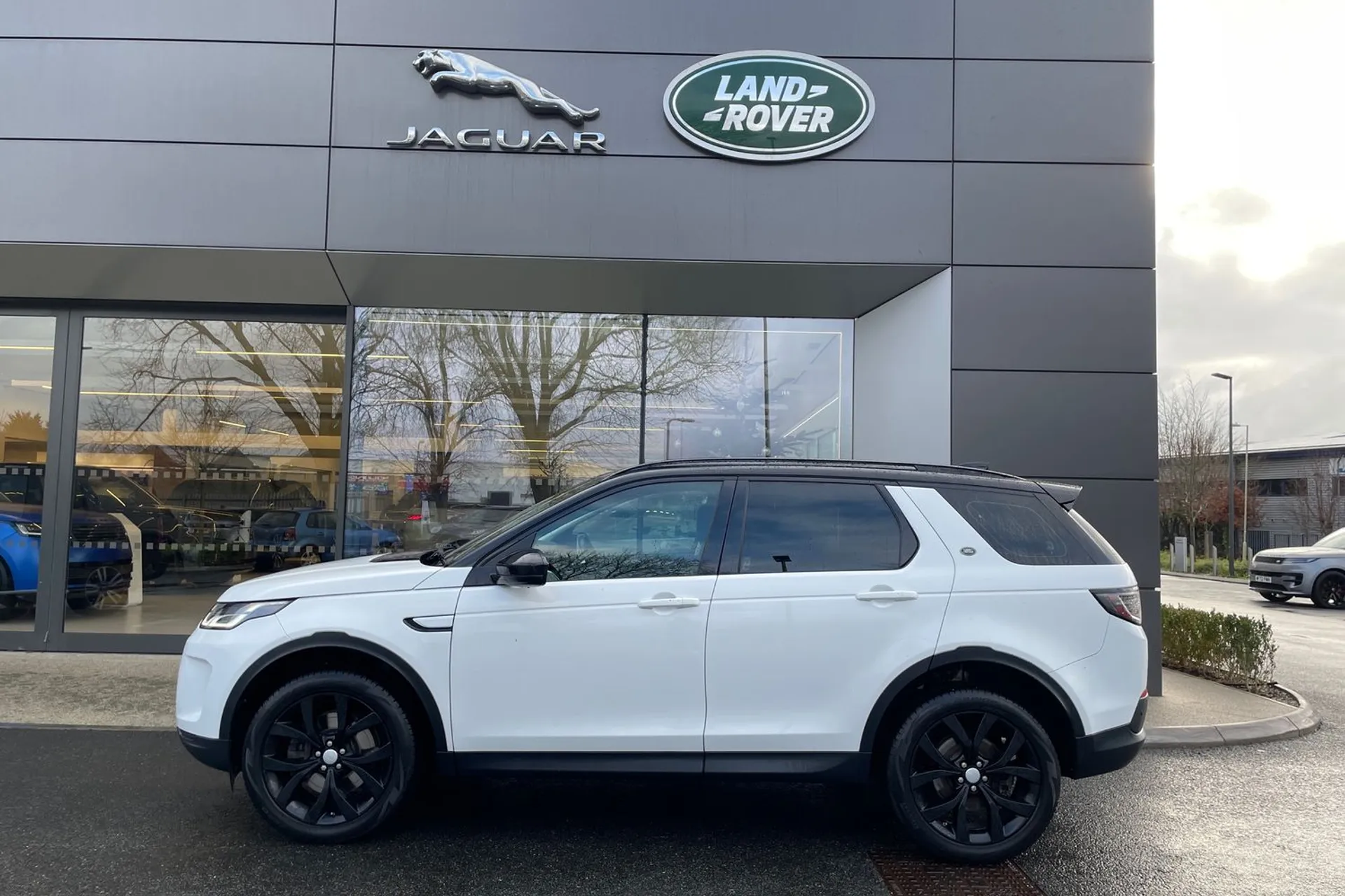 LAND ROVER DISCOVERY SPORT thumbnail image number 23