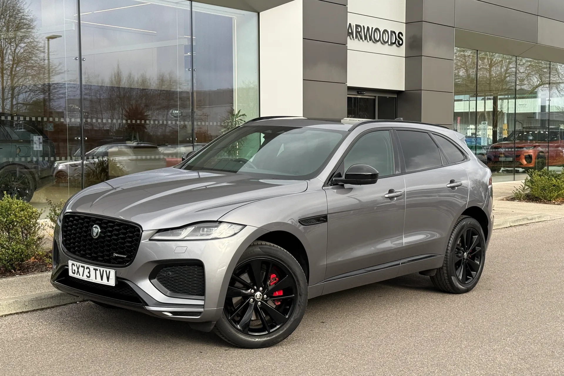 Jaguar F-PACE thumbnail image number 17
