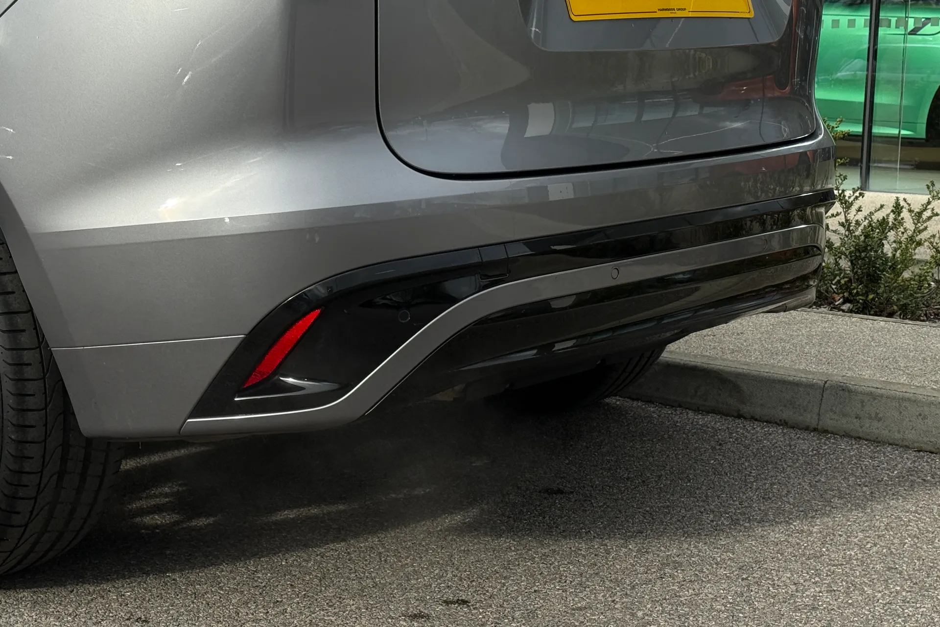 Jaguar F-PACE thumbnail image number 19