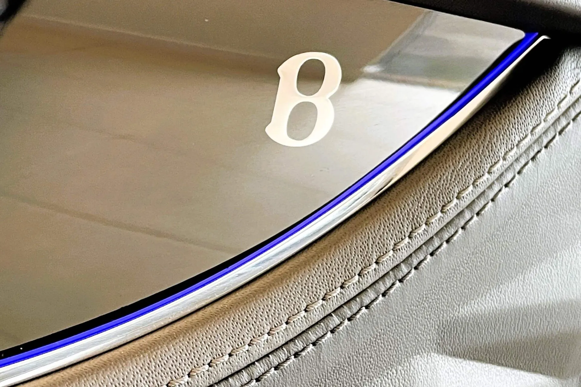 Bentley FLYING SPUR thumbnail image number 71
