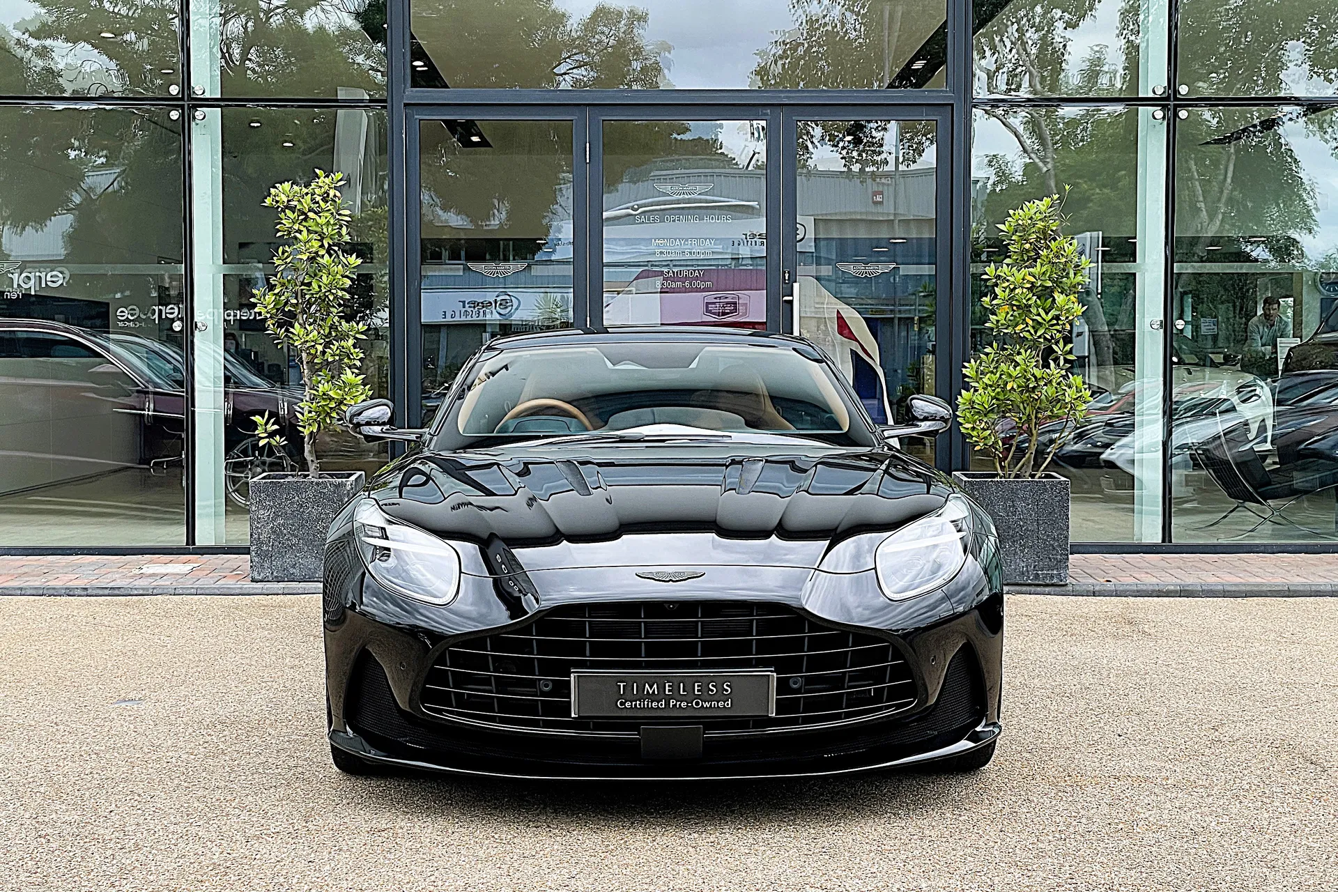 Aston Martin DB12 thumbnail image number 12