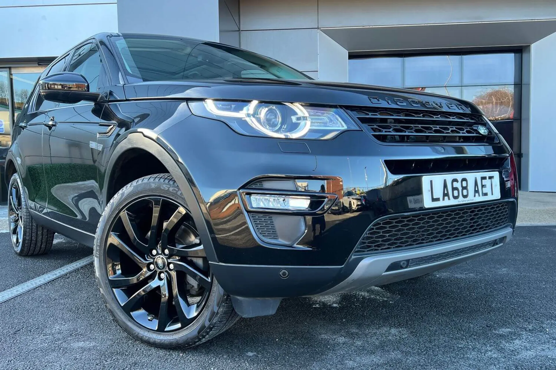 LAND ROVER DISCOVERY SPORT thumbnail image number 2