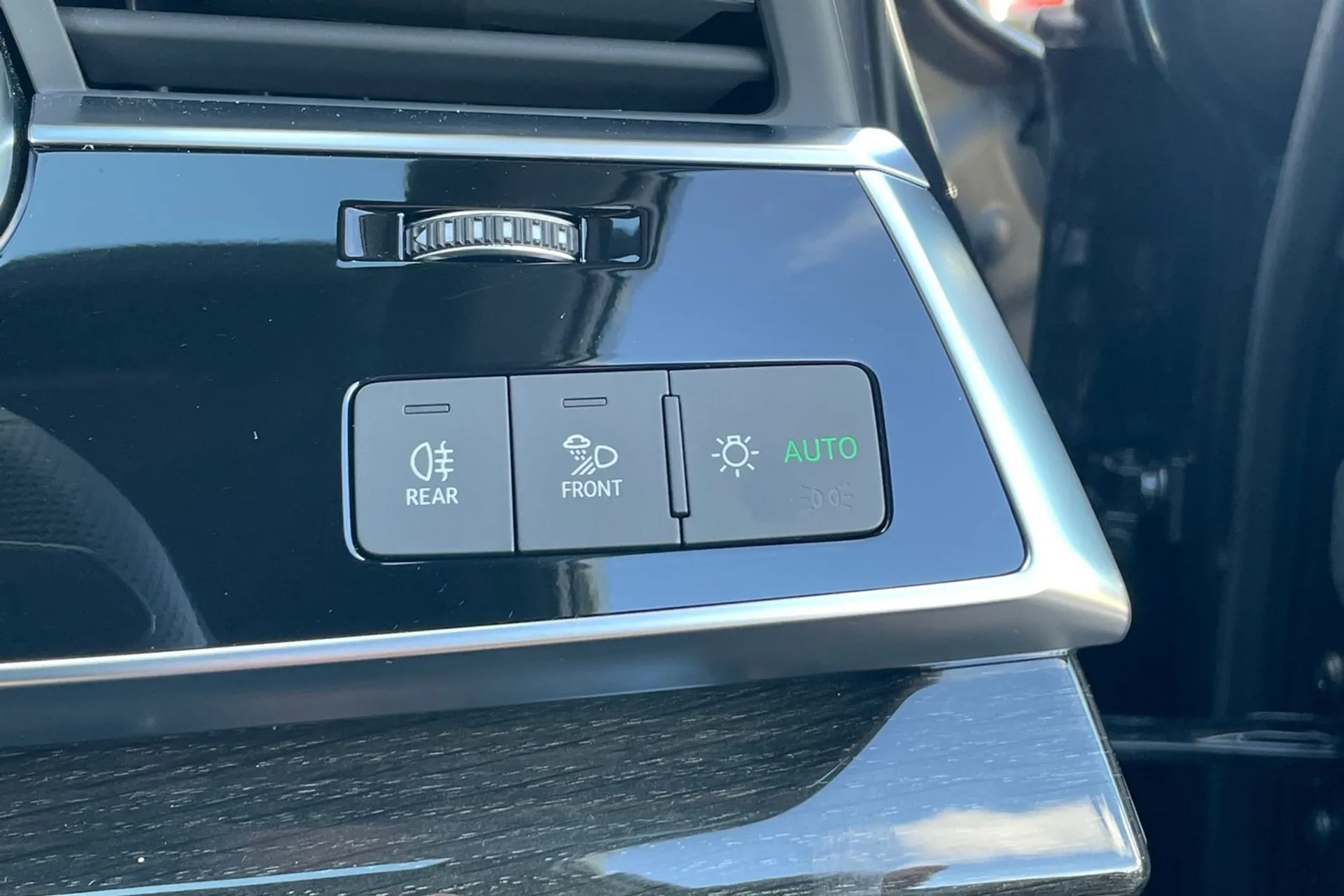 Audi SQ7 BLACK EDITION TFSI QU thumbnail image number 17