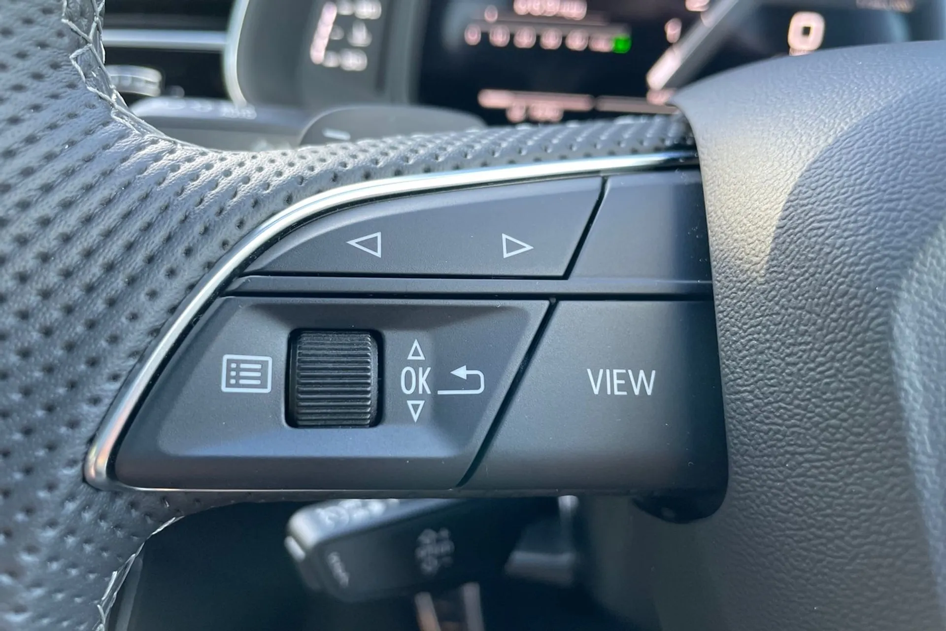 Audi SQ7 BLACK EDITION TFSI QU thumbnail image number 34
