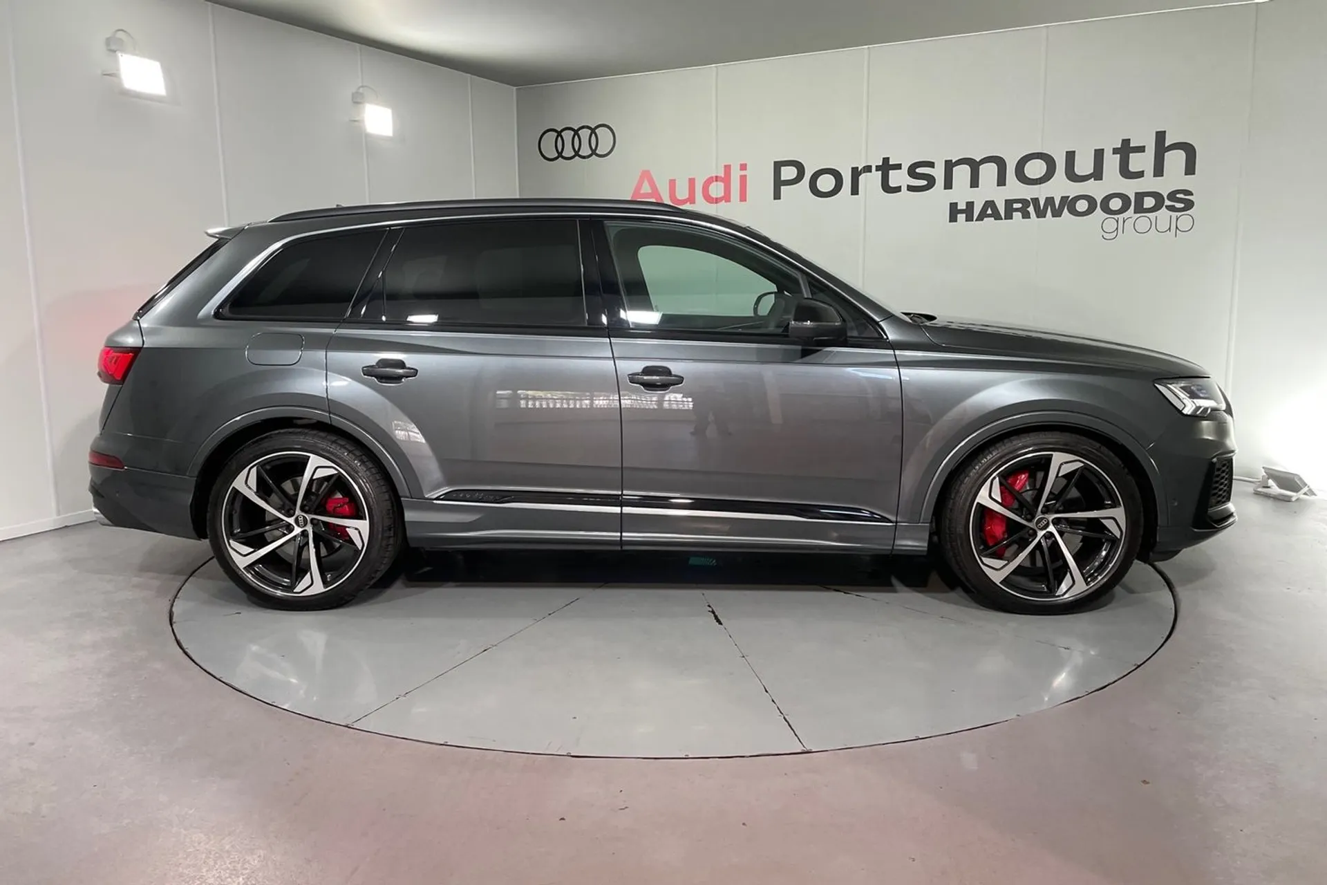 Audi SQ7 BLACK EDITION TFSI QU thumbnail image number 2