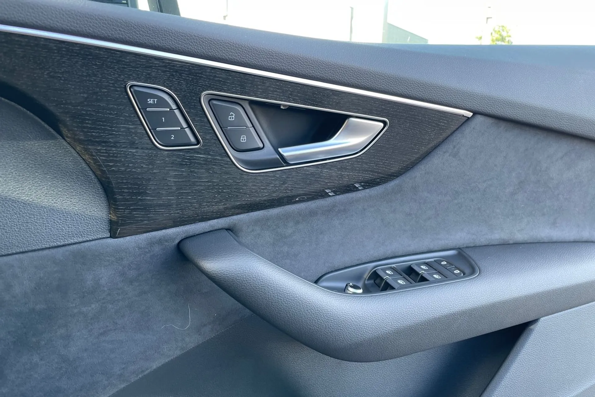 Audi SQ7 BLACK EDITION TFSI QU thumbnail image number 40