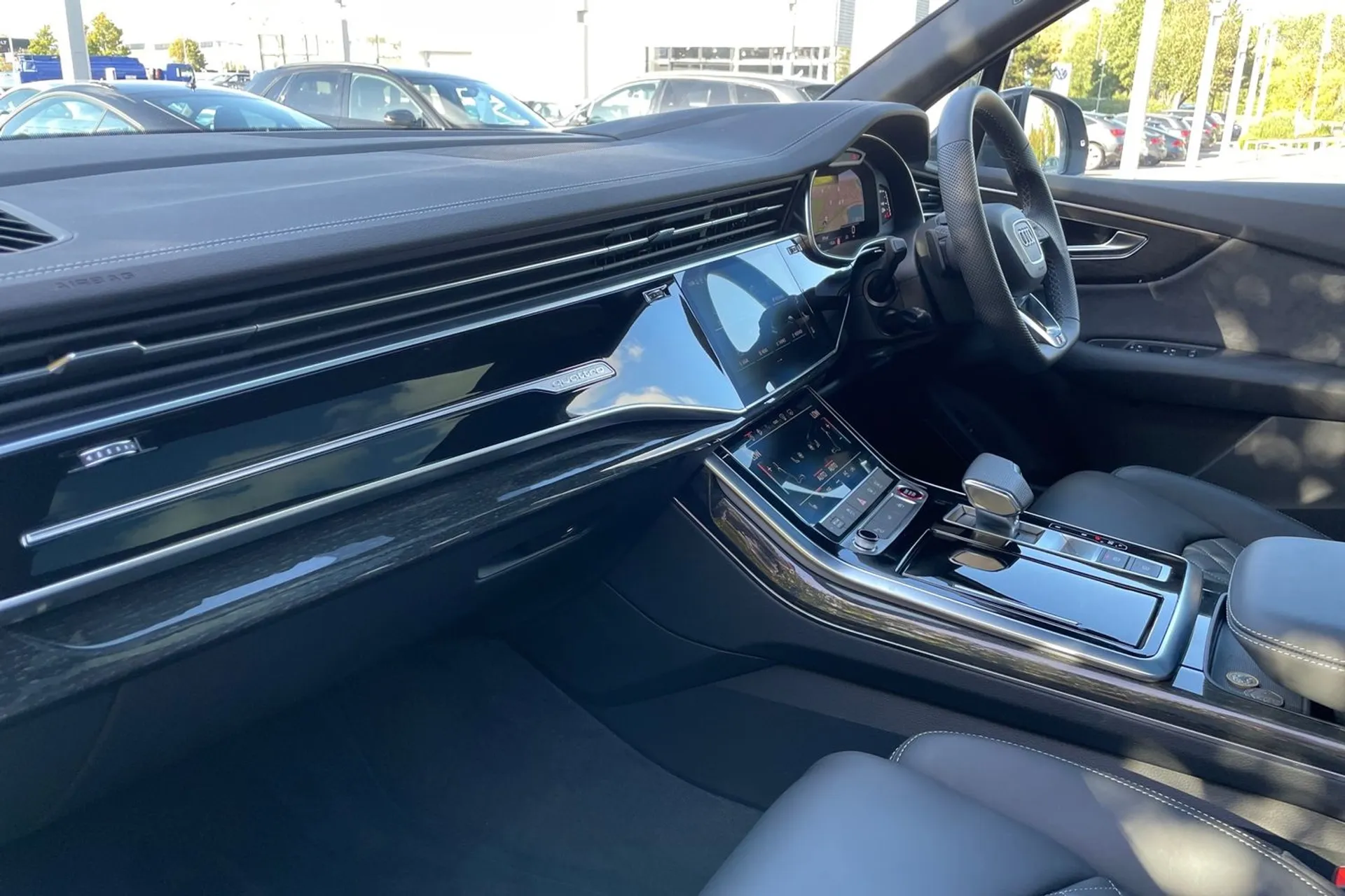 Audi SQ7 BLACK EDITION TFSI QU thumbnail image number 25
