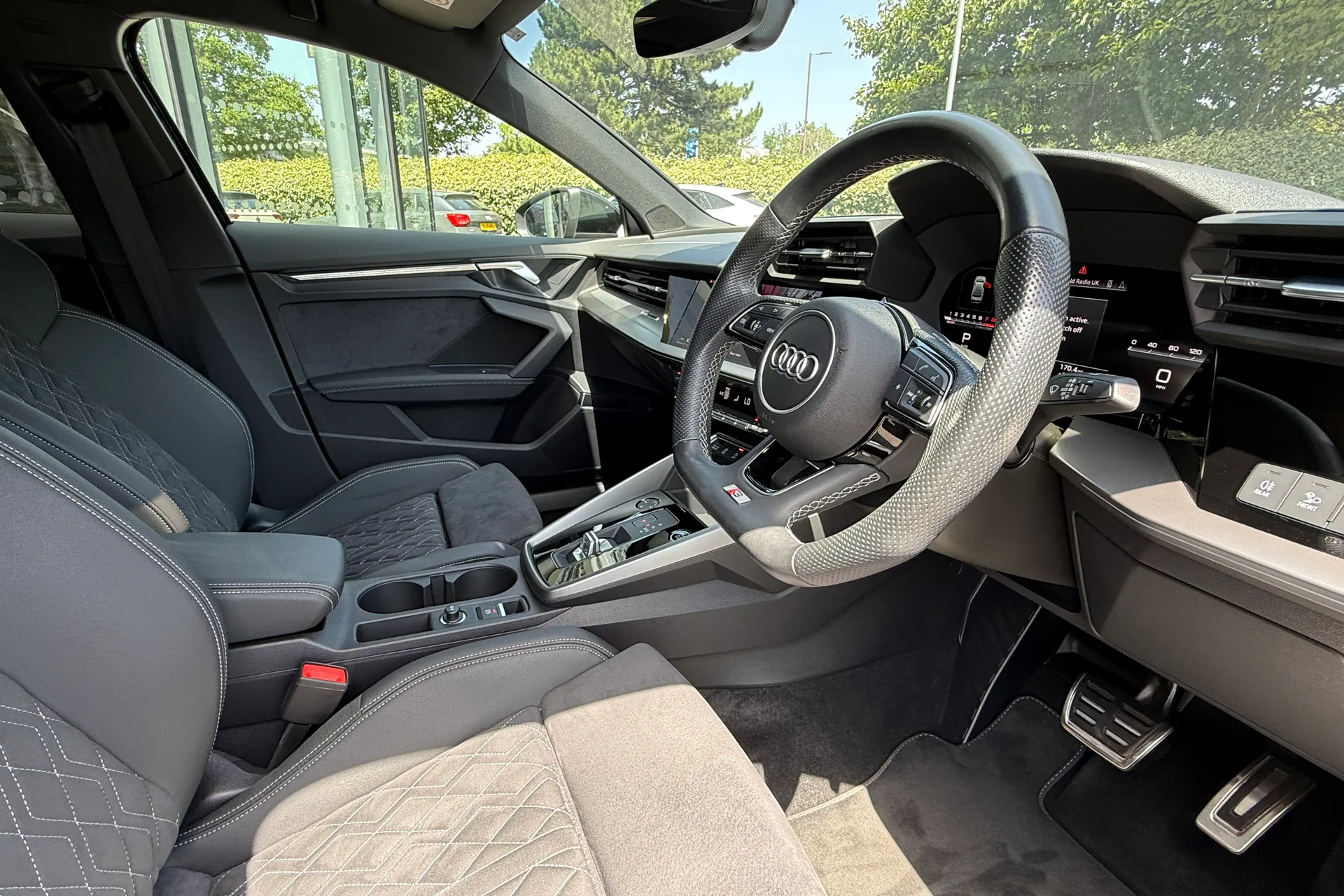 Audi A3 thumbnail image number 32