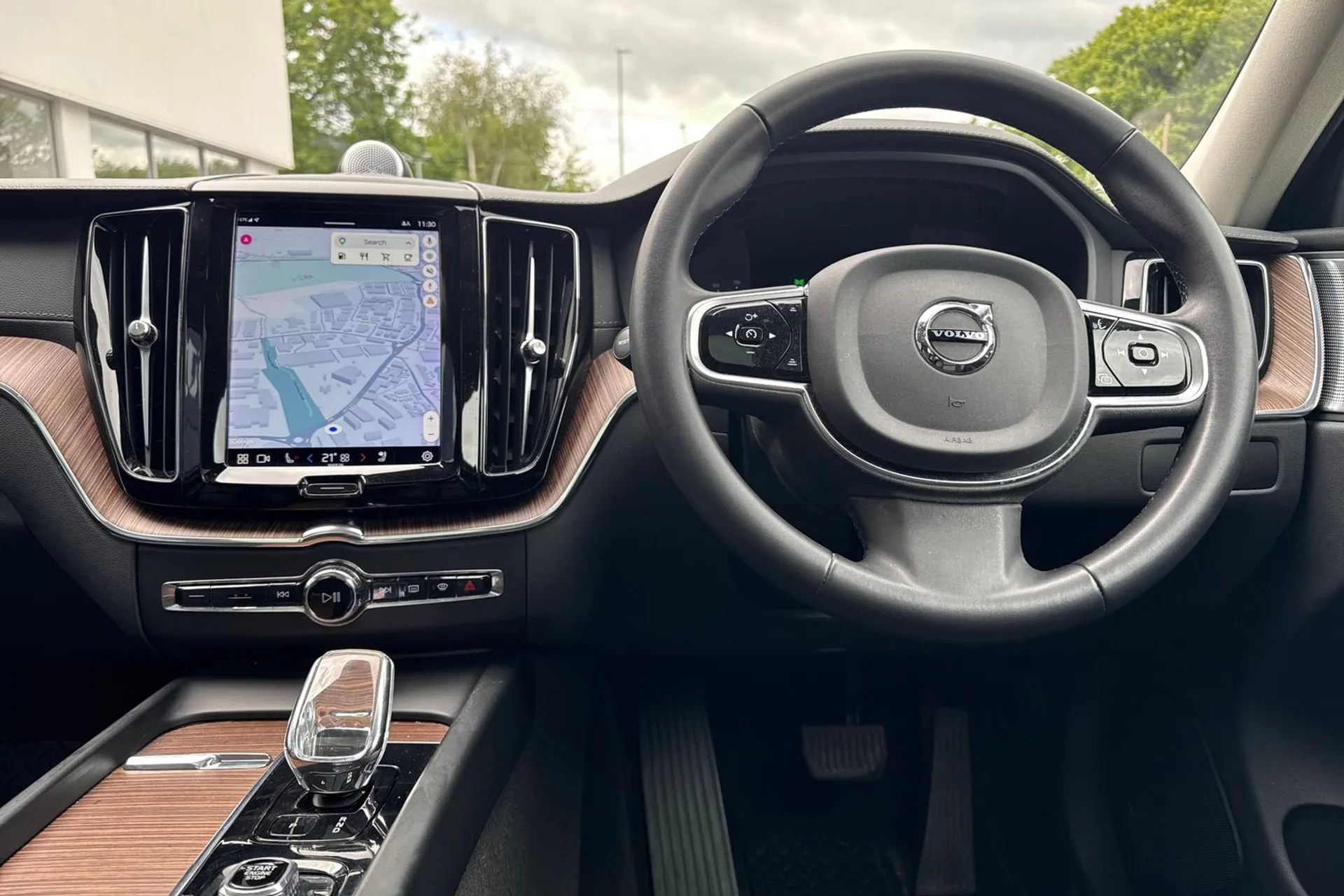 Volvo XC60 thumbnail image number 35