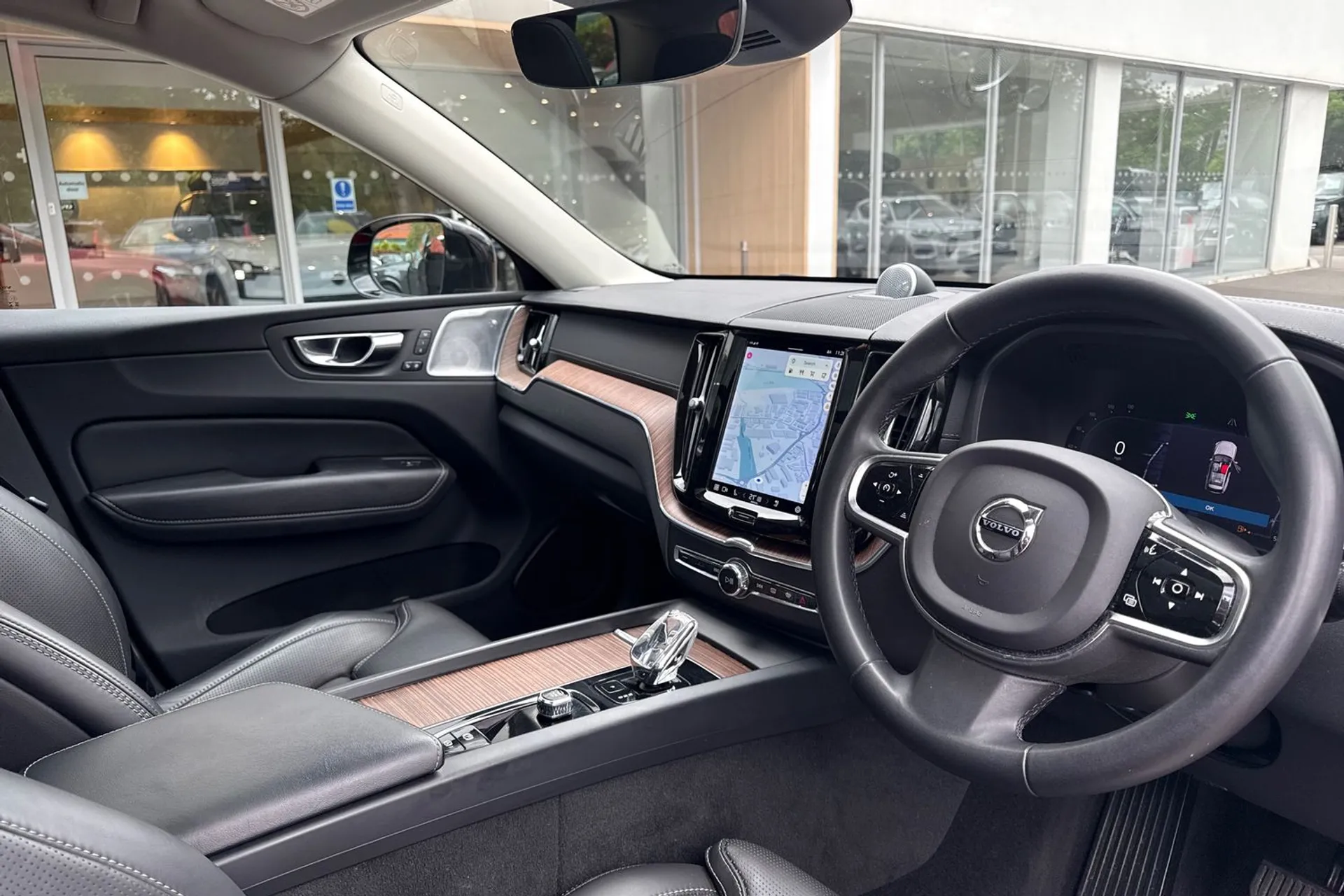 Volvo XC60 thumbnail image number 7