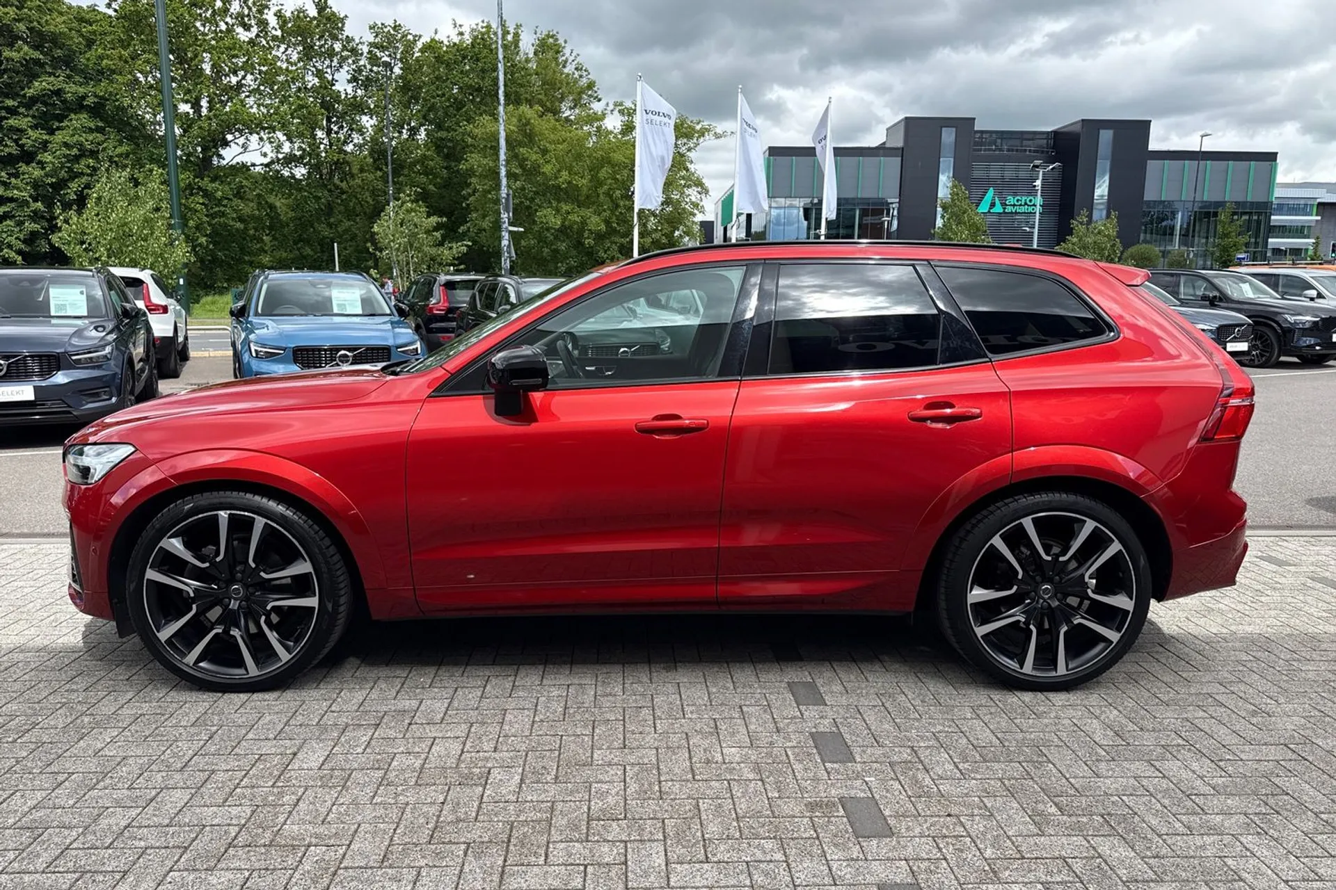 Volvo XC60 thumbnail image number 12