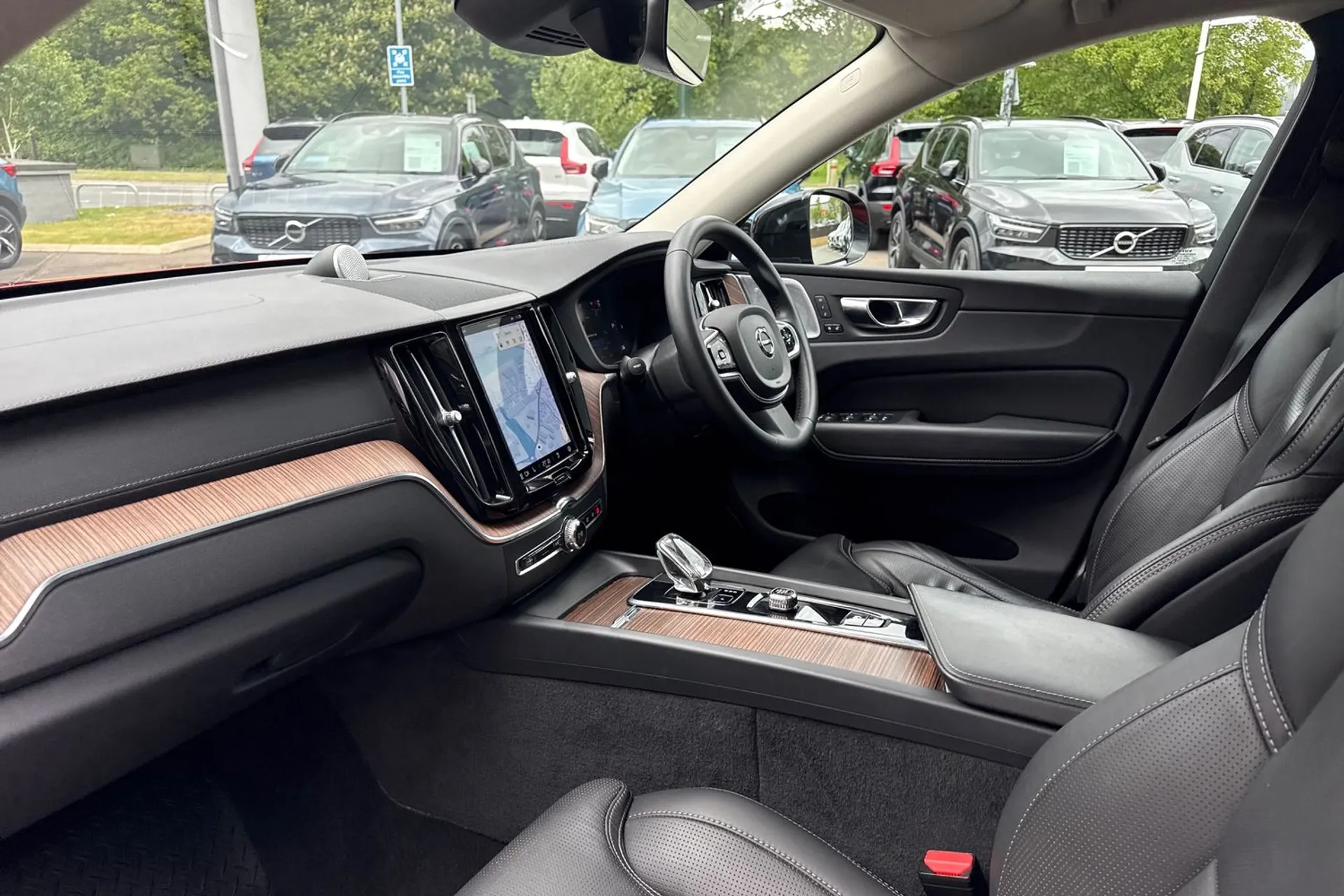 Volvo XC60 thumbnail image number 28