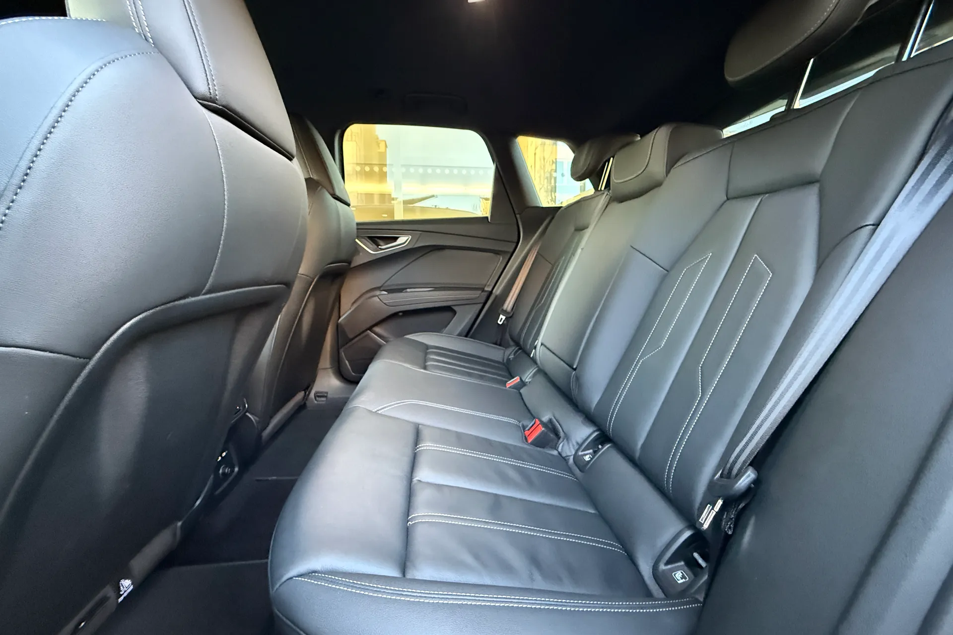 Audi Q4 thumbnail image number 51