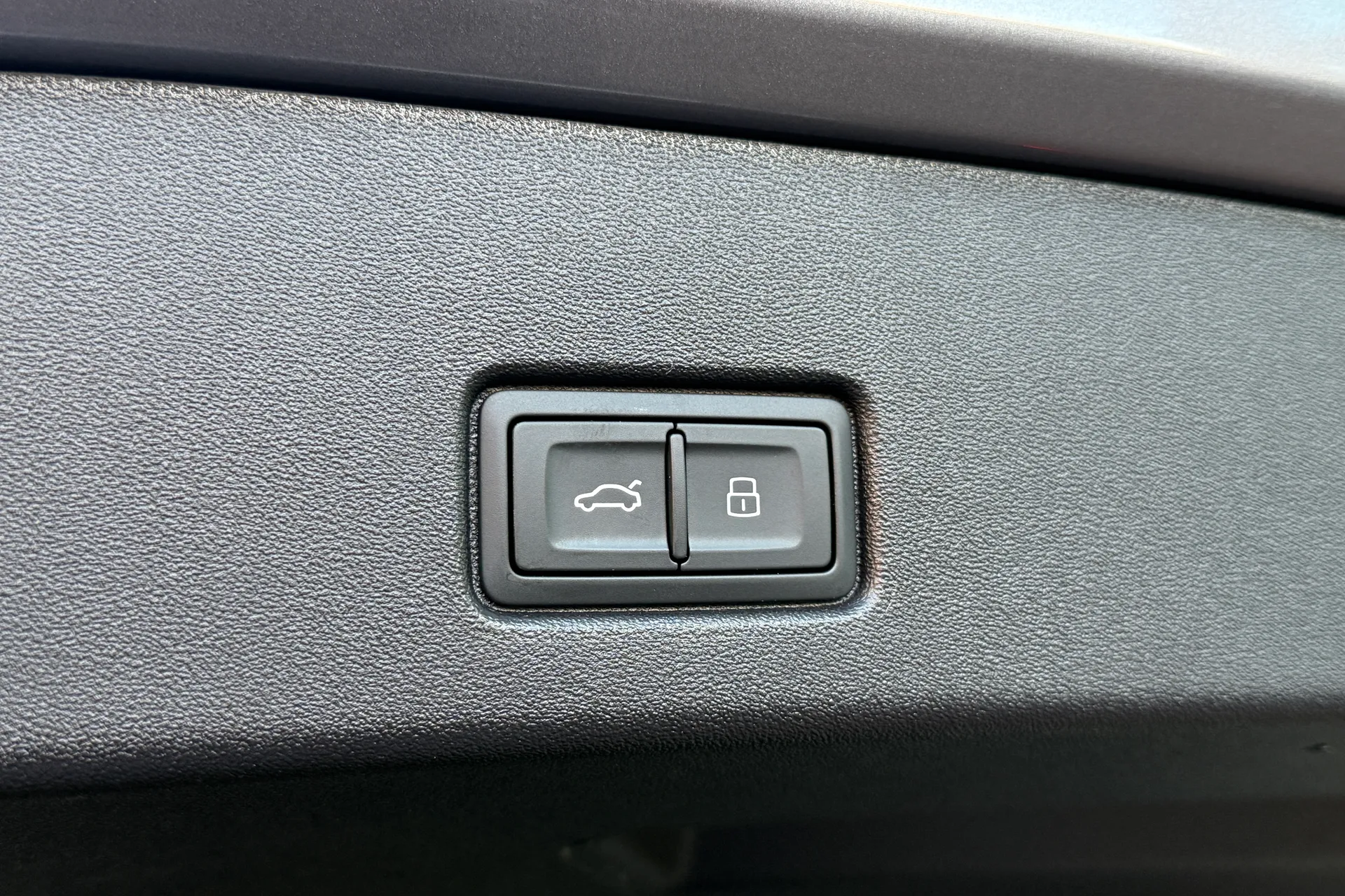 Audi Q4 thumbnail image number 47