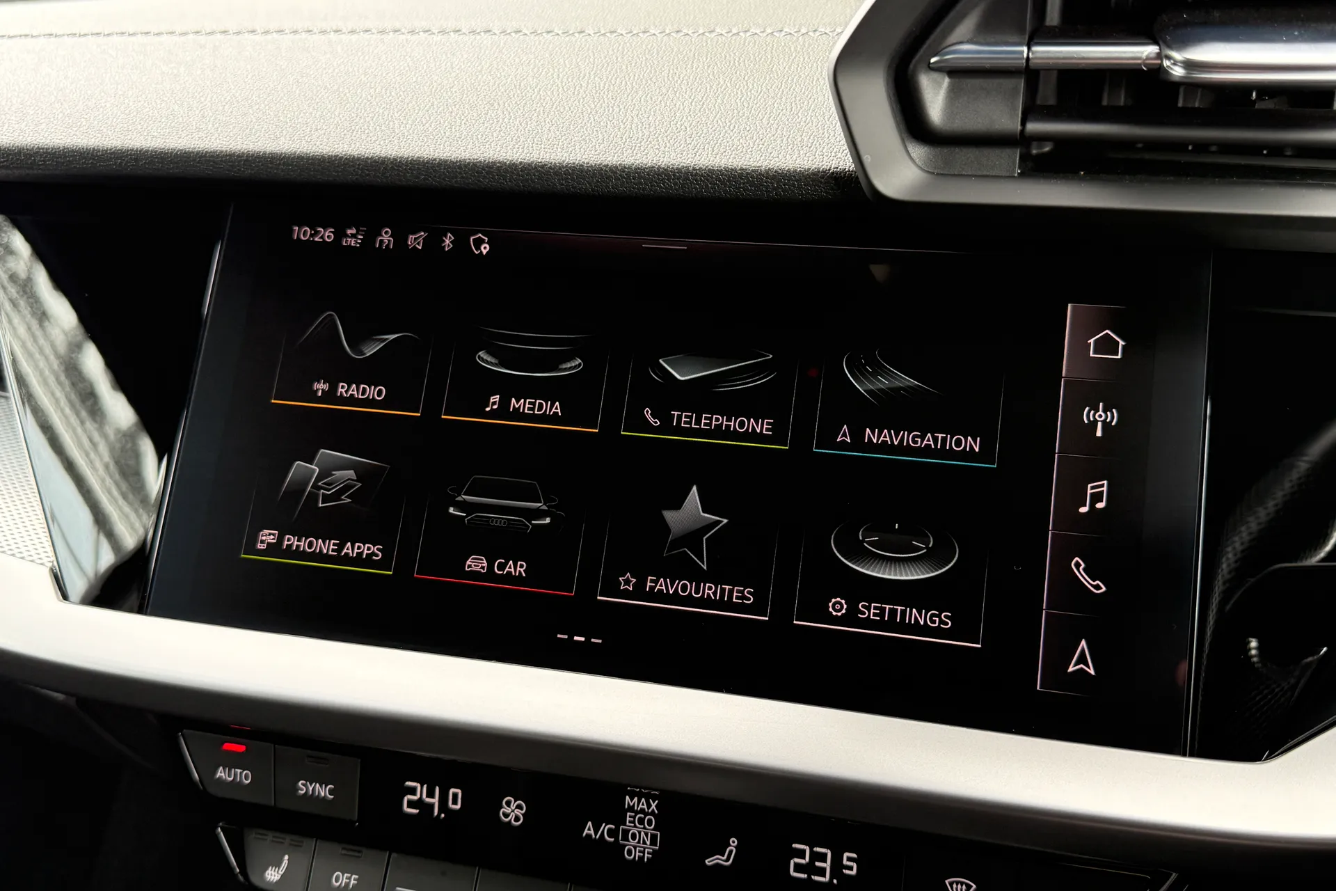 Audi A3 thumbnail image number 40