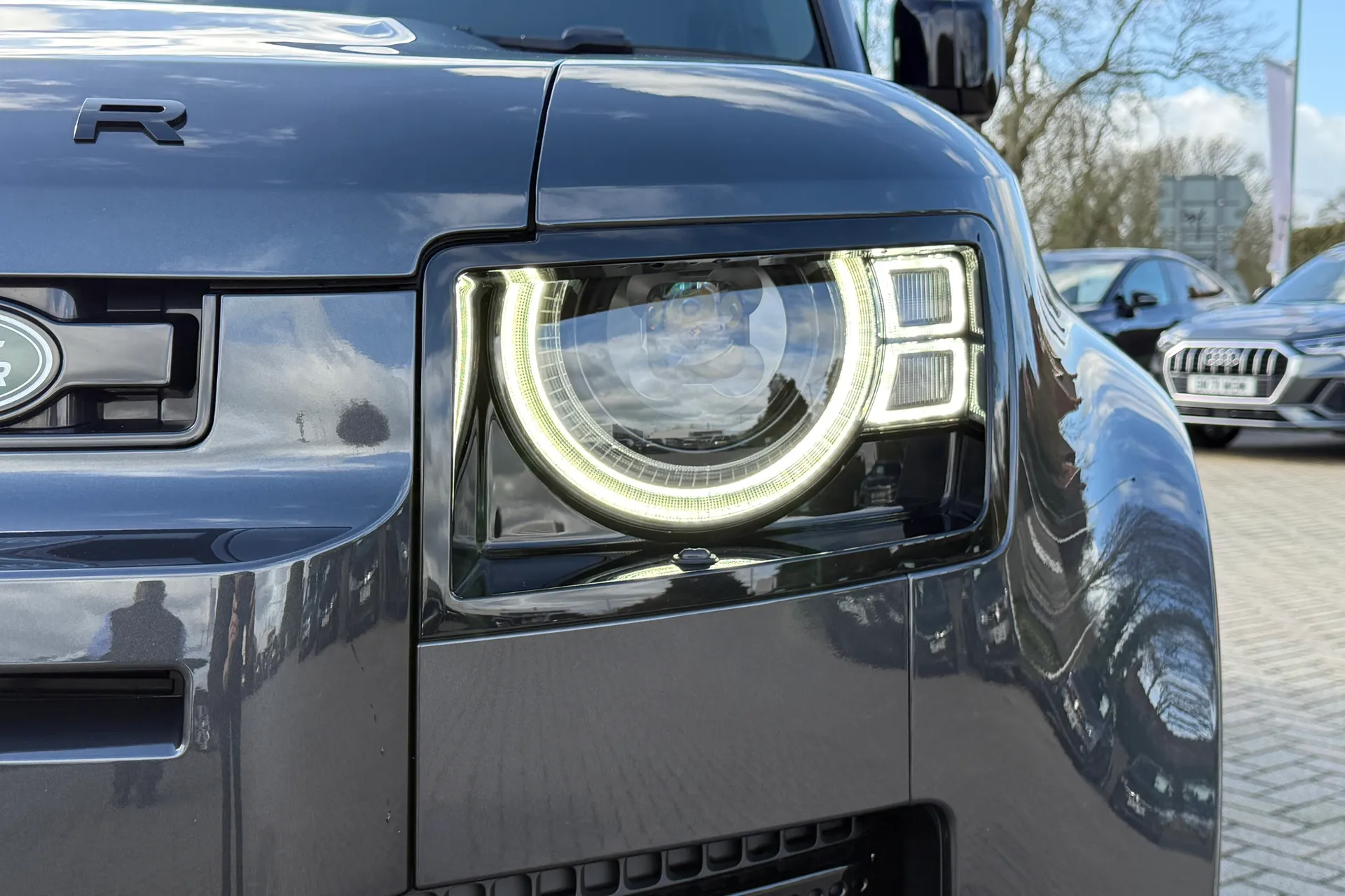 LAND ROVER DEFENDER thumbnail image number 63