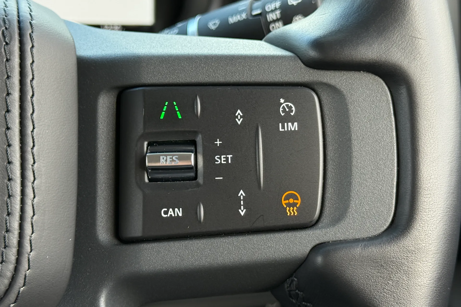 LAND ROVER DEFENDER thumbnail image number 22