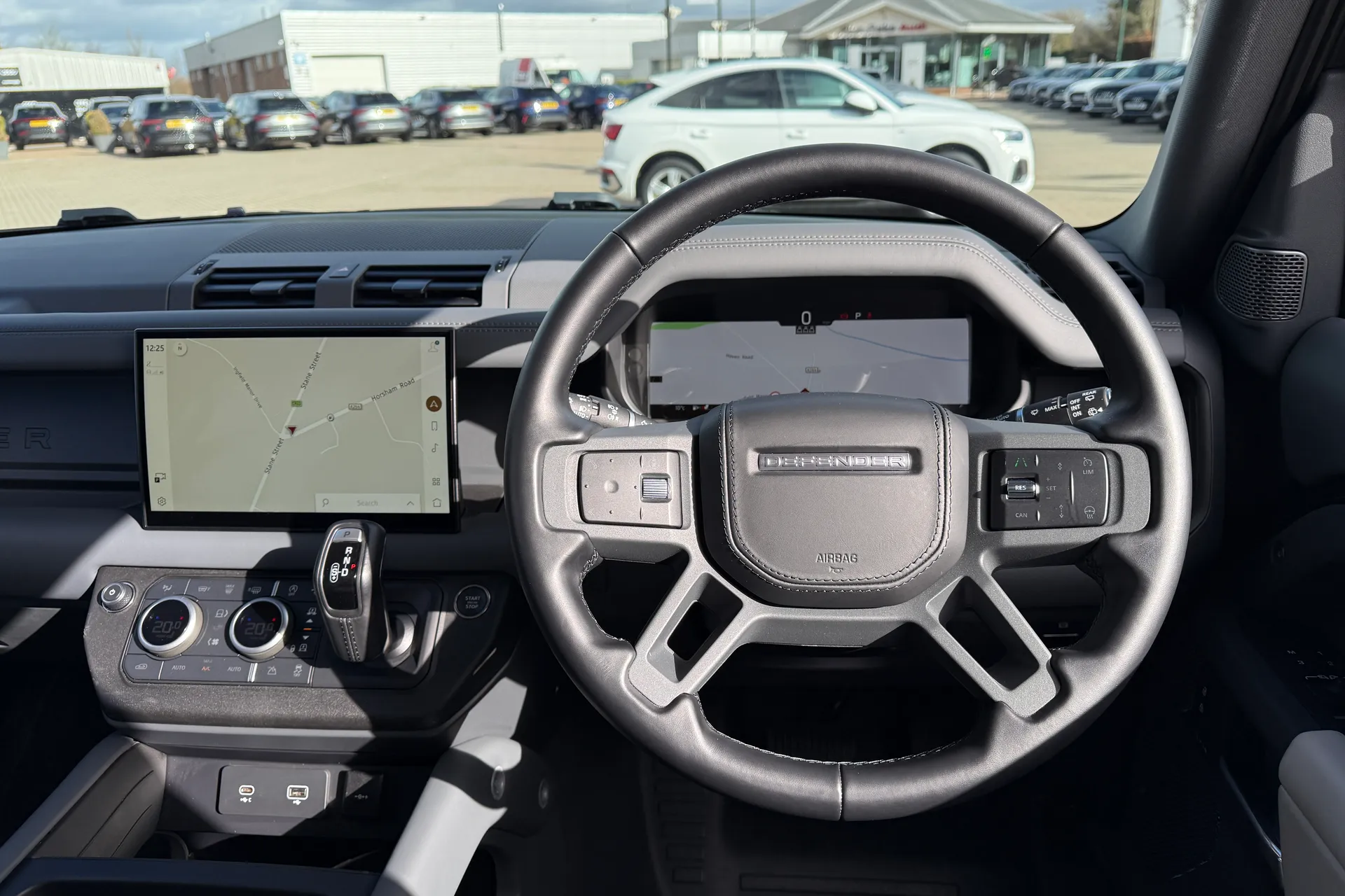 LAND ROVER DEFENDER thumbnail image number 7