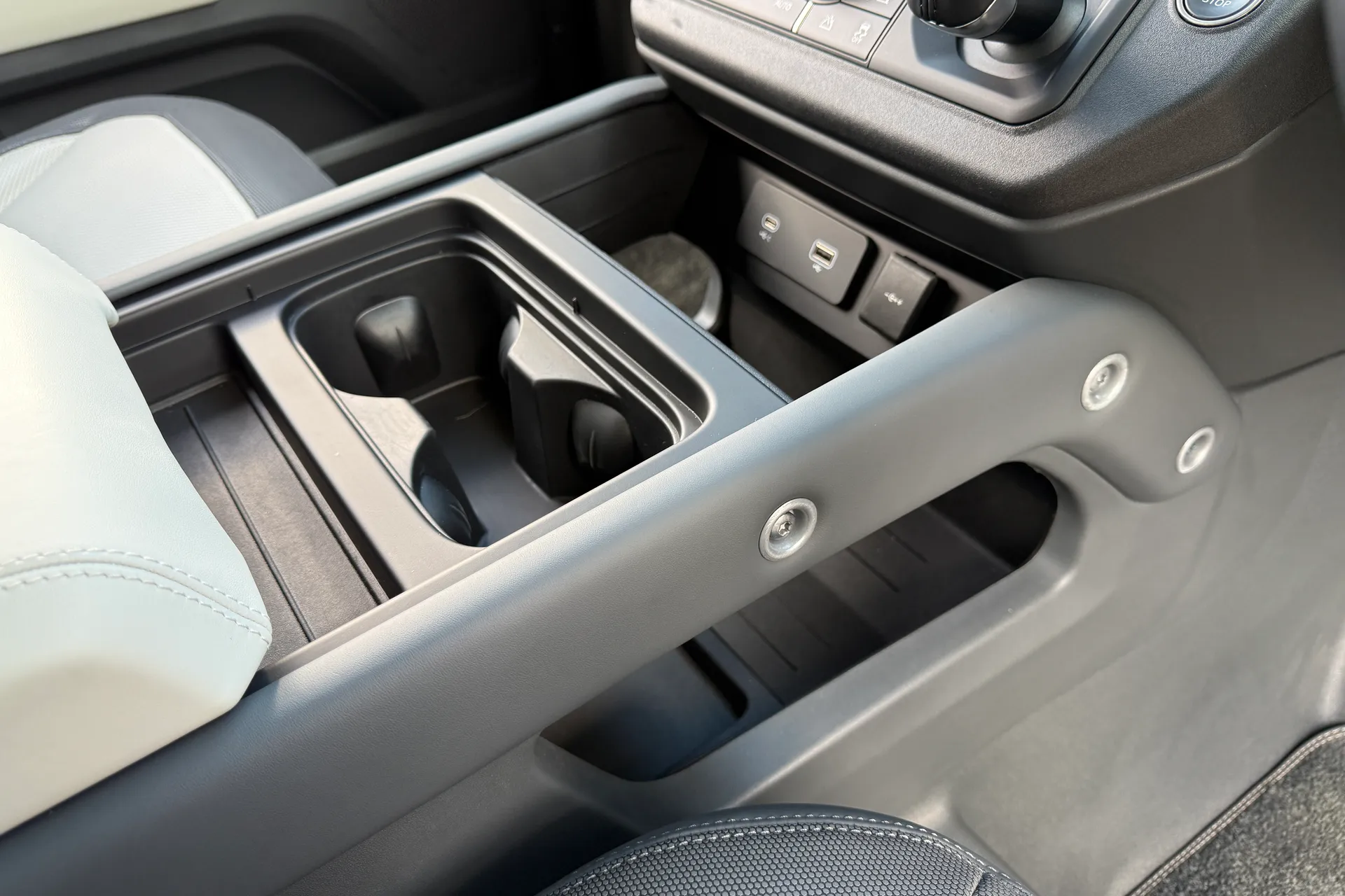 LAND ROVER DEFENDER thumbnail image number 44