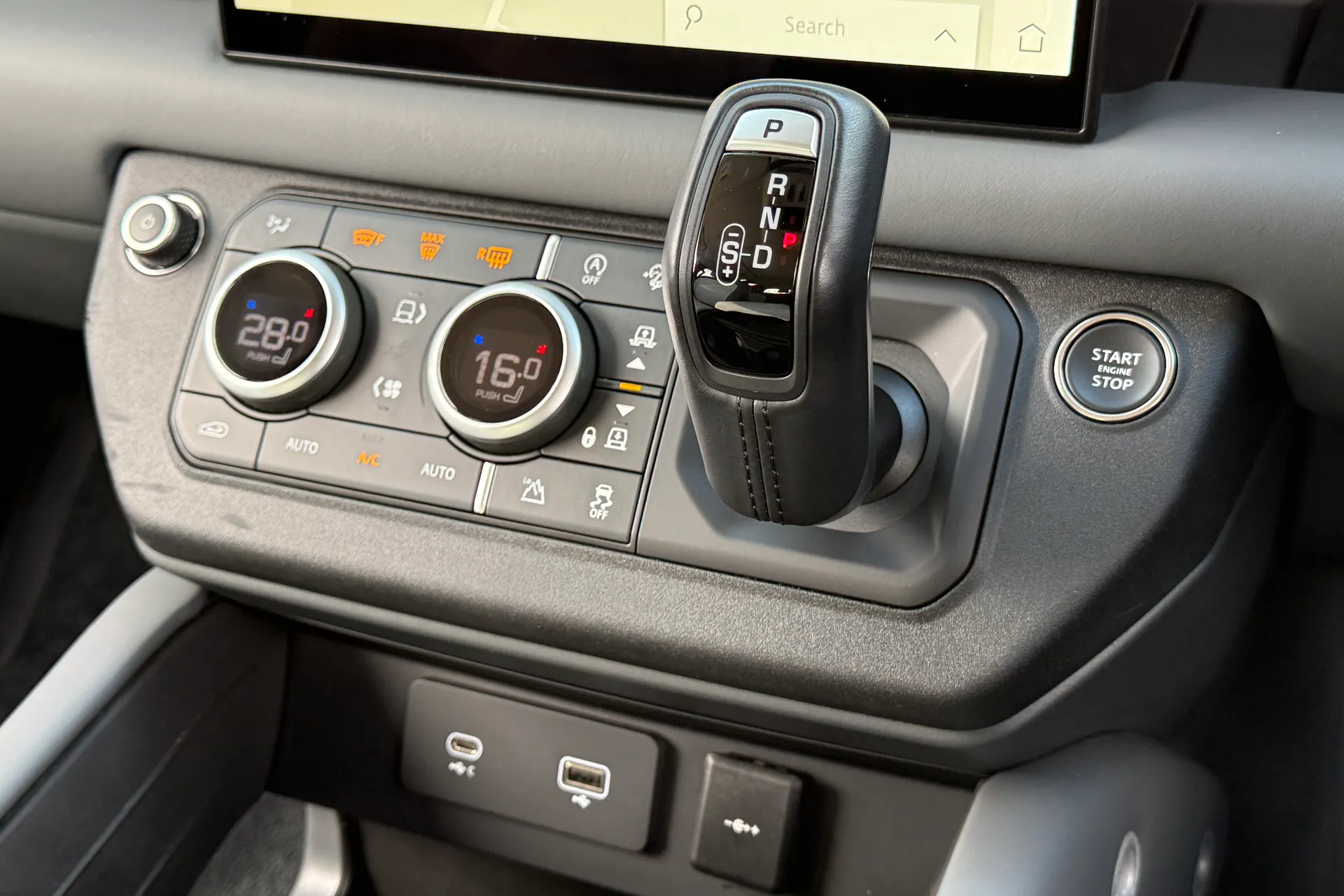 LAND ROVER DEFENDER thumbnail image number 45