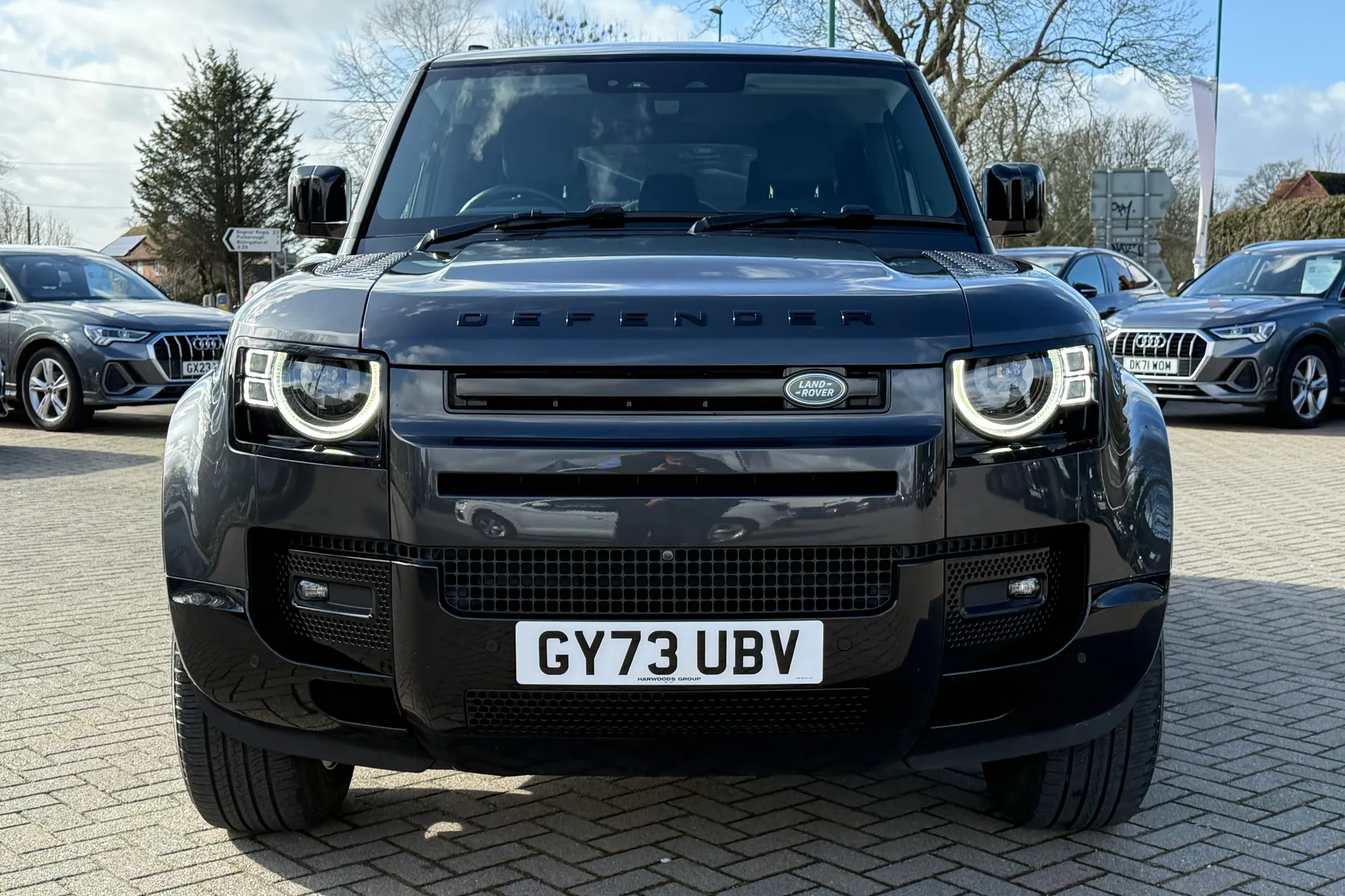 LAND ROVER DEFENDER thumbnail image number 25