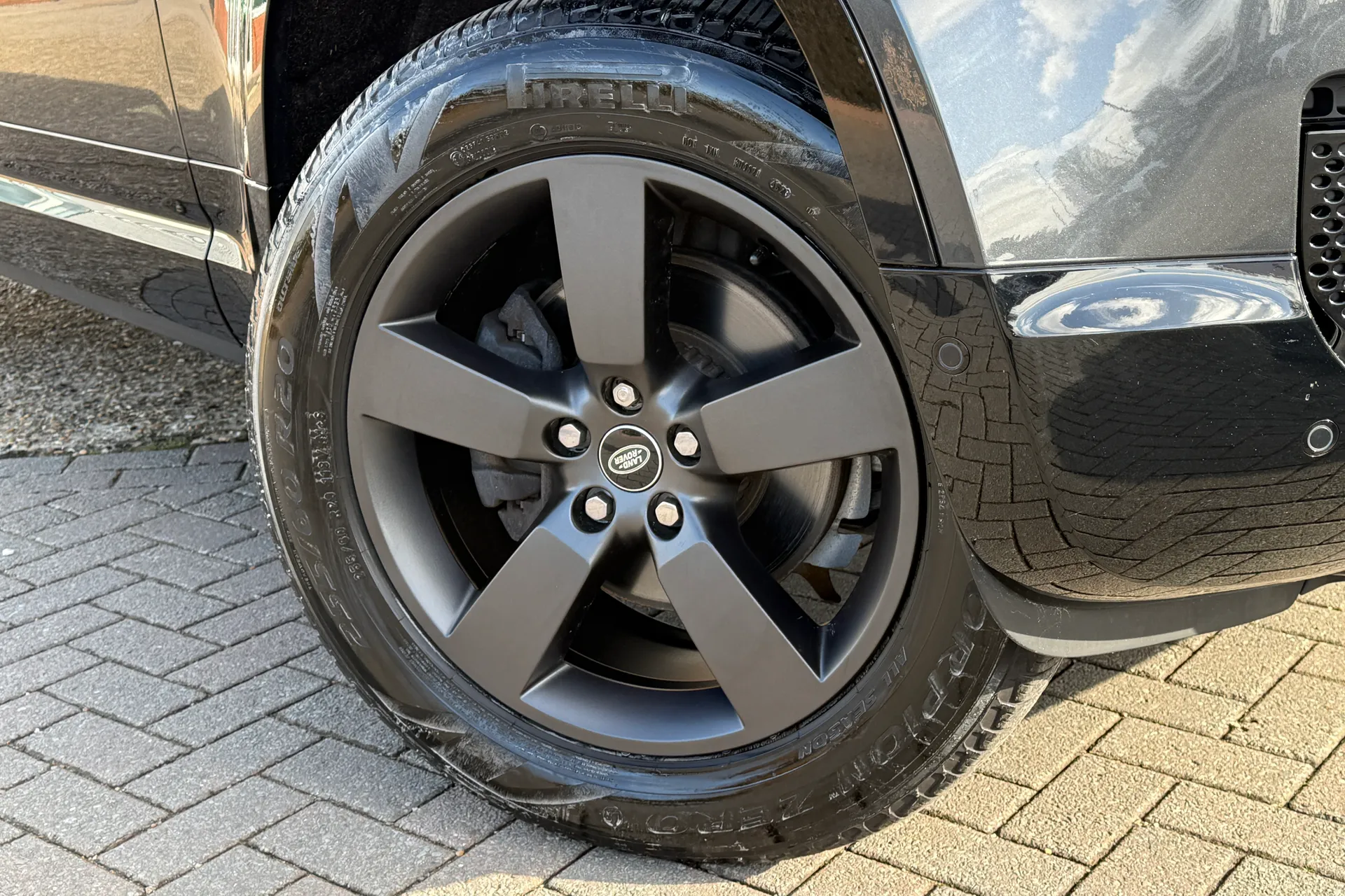 LAND ROVER DEFENDER thumbnail image number 8