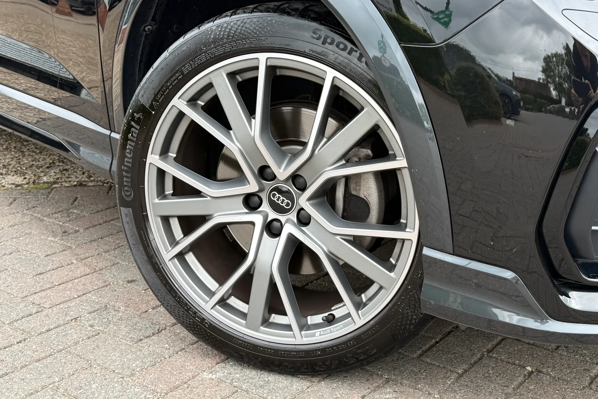 Audi Q3 thumbnail image number 7