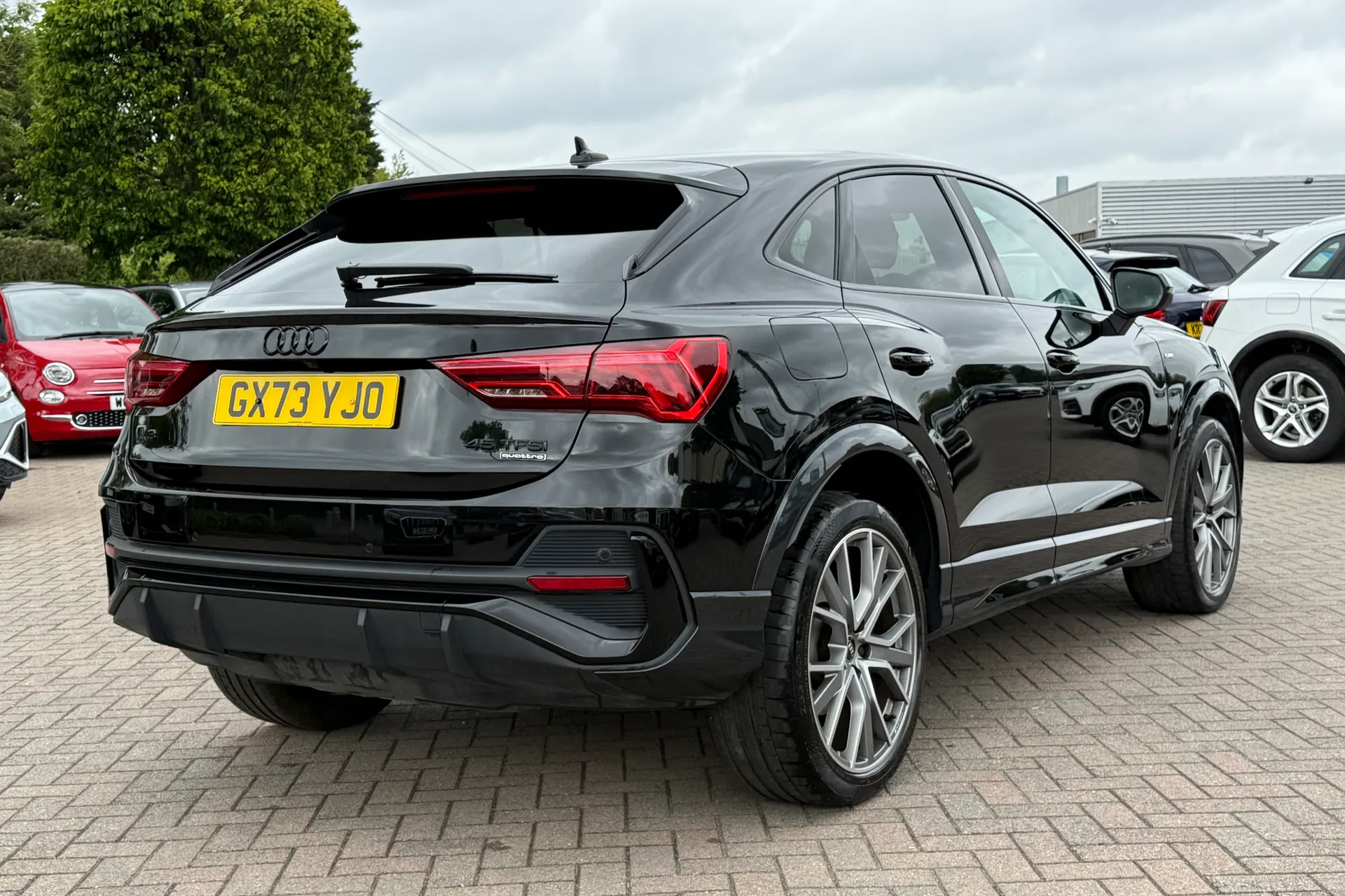 Audi Q3 thumbnail image number 39