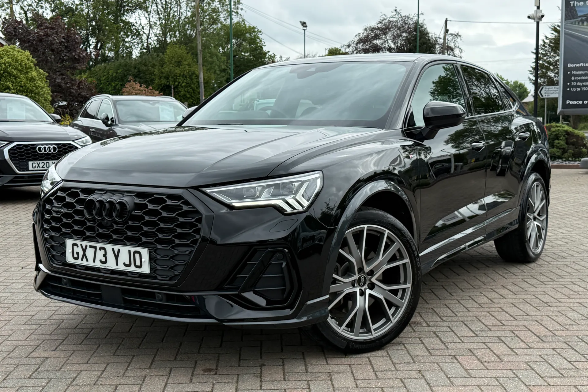 Audi Q3 thumbnail image number 30