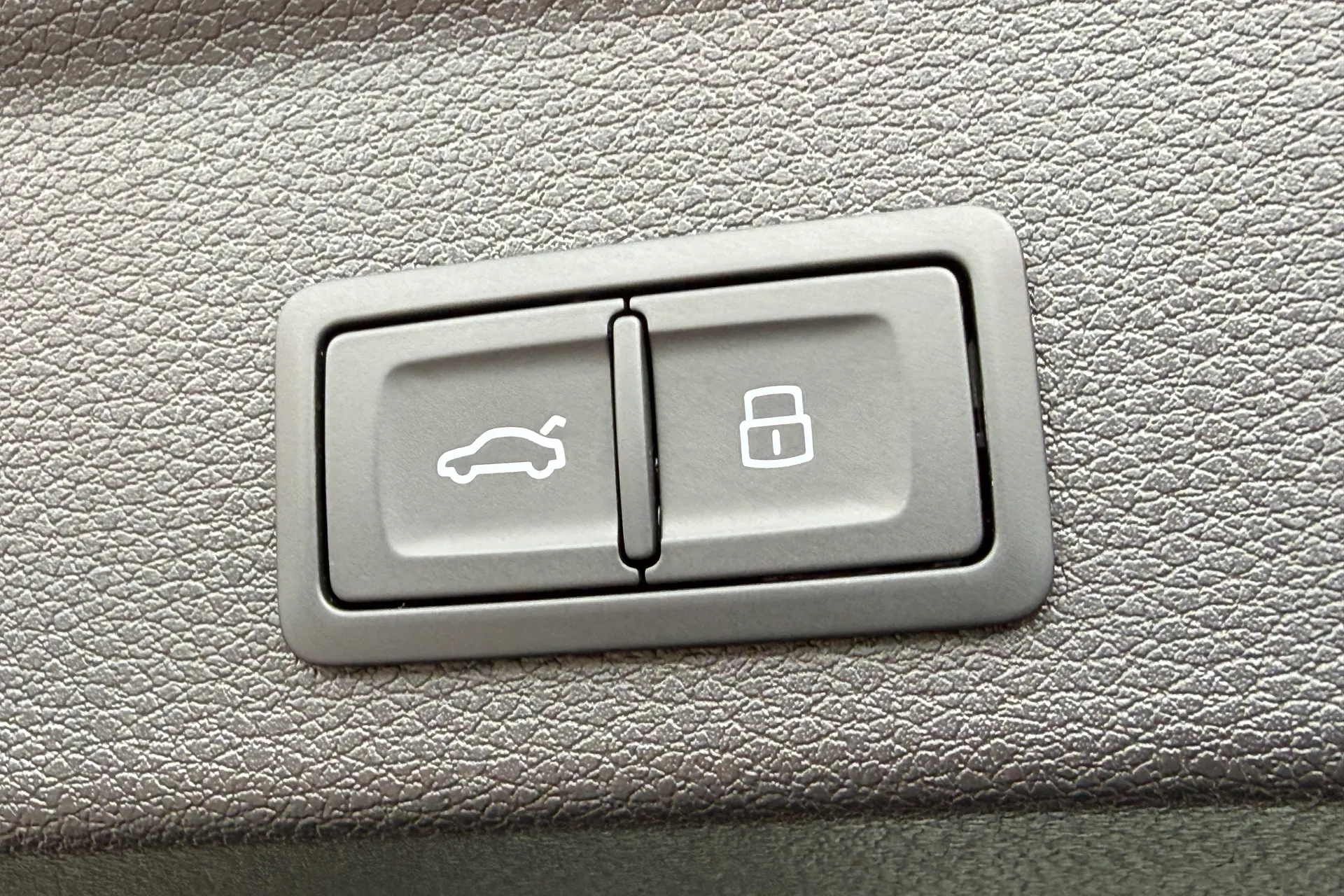 Audi Q3 thumbnail image number 44