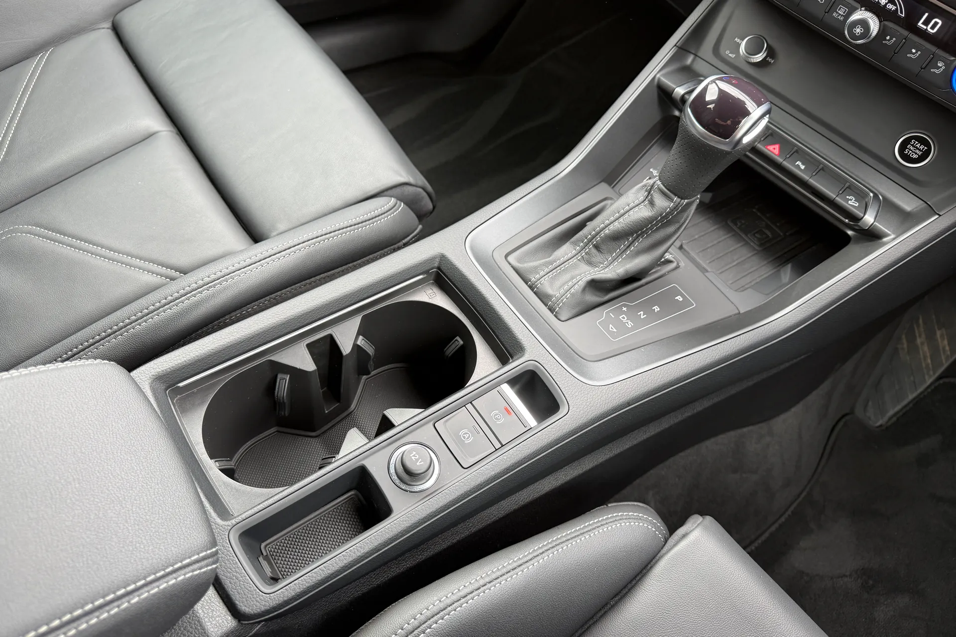 Audi Q3 thumbnail image number 47