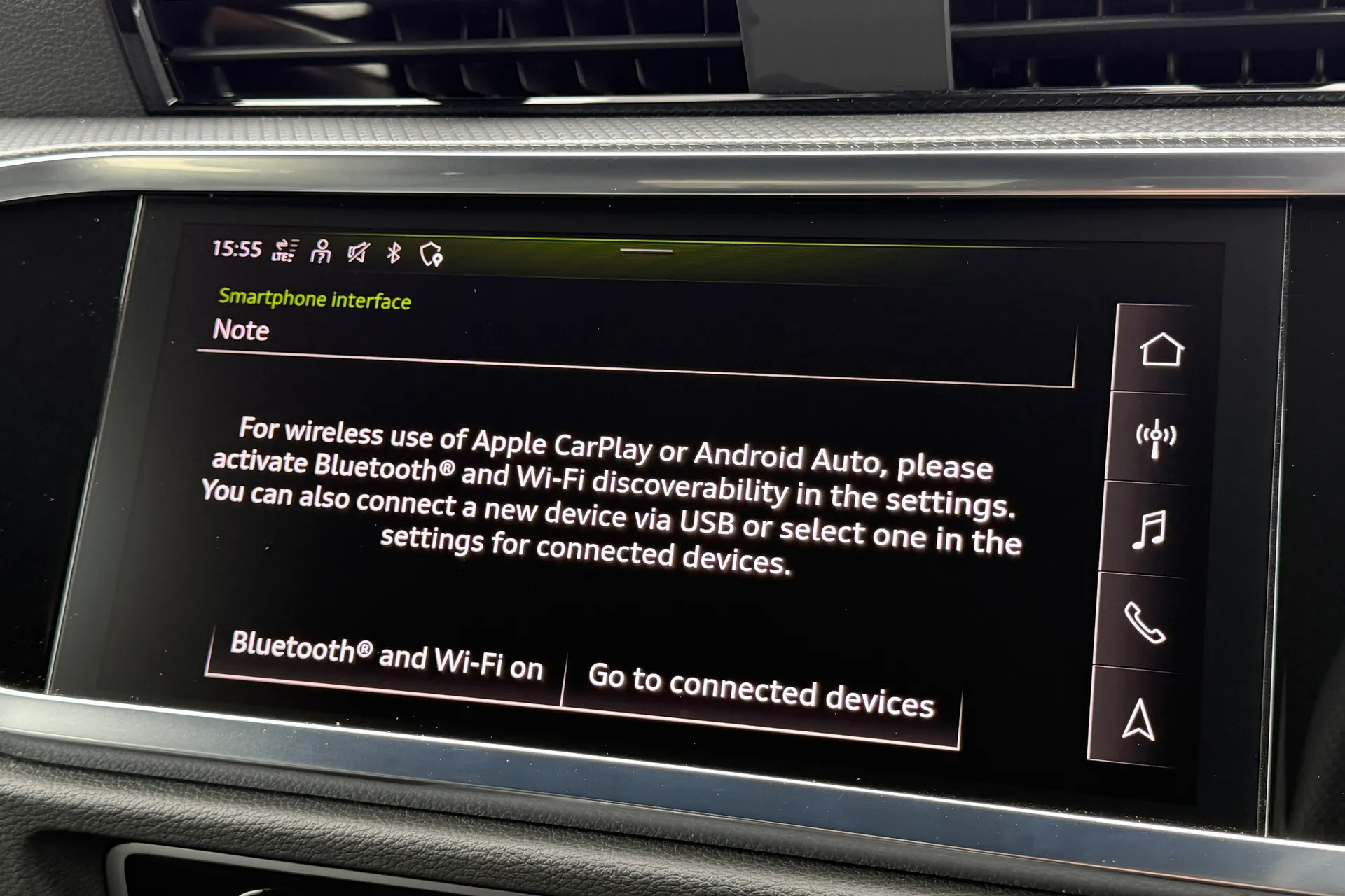 Audi Q3 thumbnail image number 15