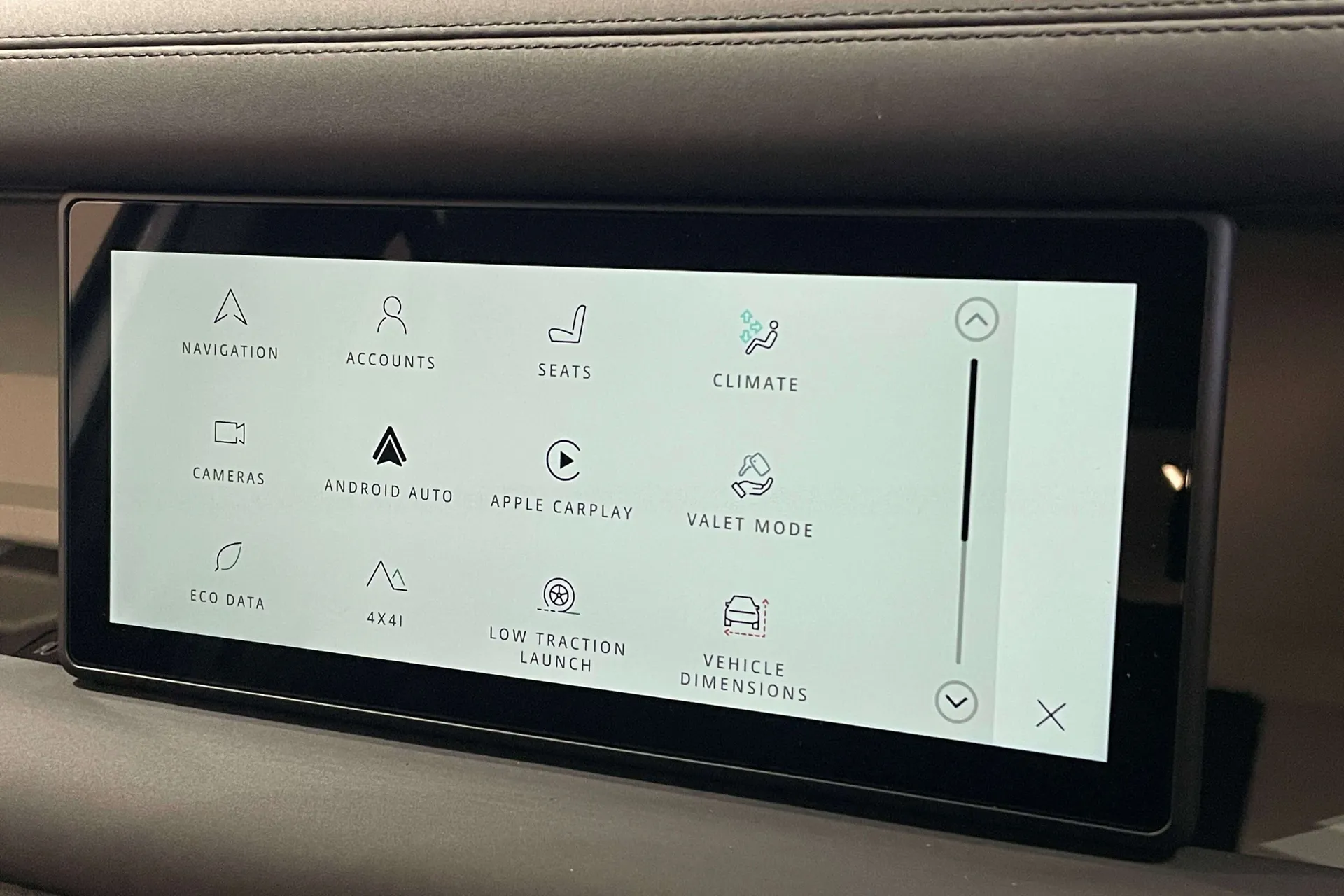 LAND ROVER Defender 110 thumbnail image number 19