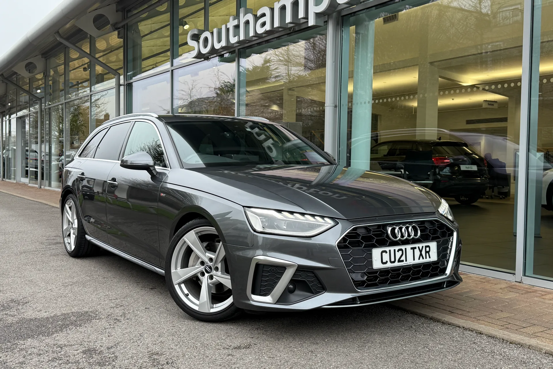 Audi A4 thumbnail image number 67