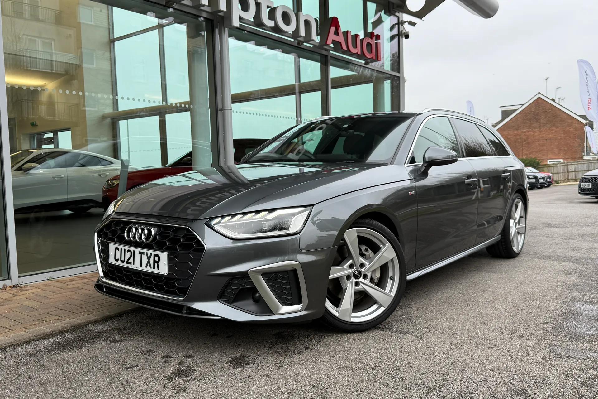 Audi A4 thumbnail image number 64