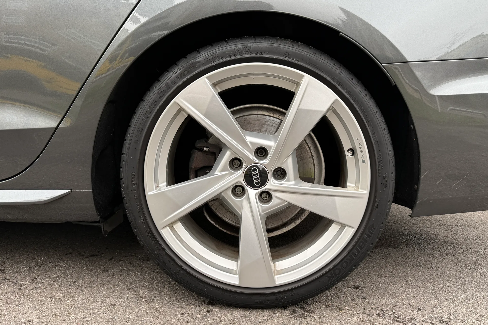 Audi A4 thumbnail image number 62