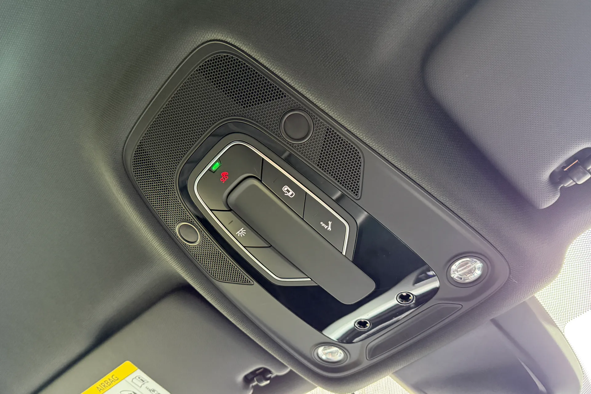 Audi A4 thumbnail image number 23